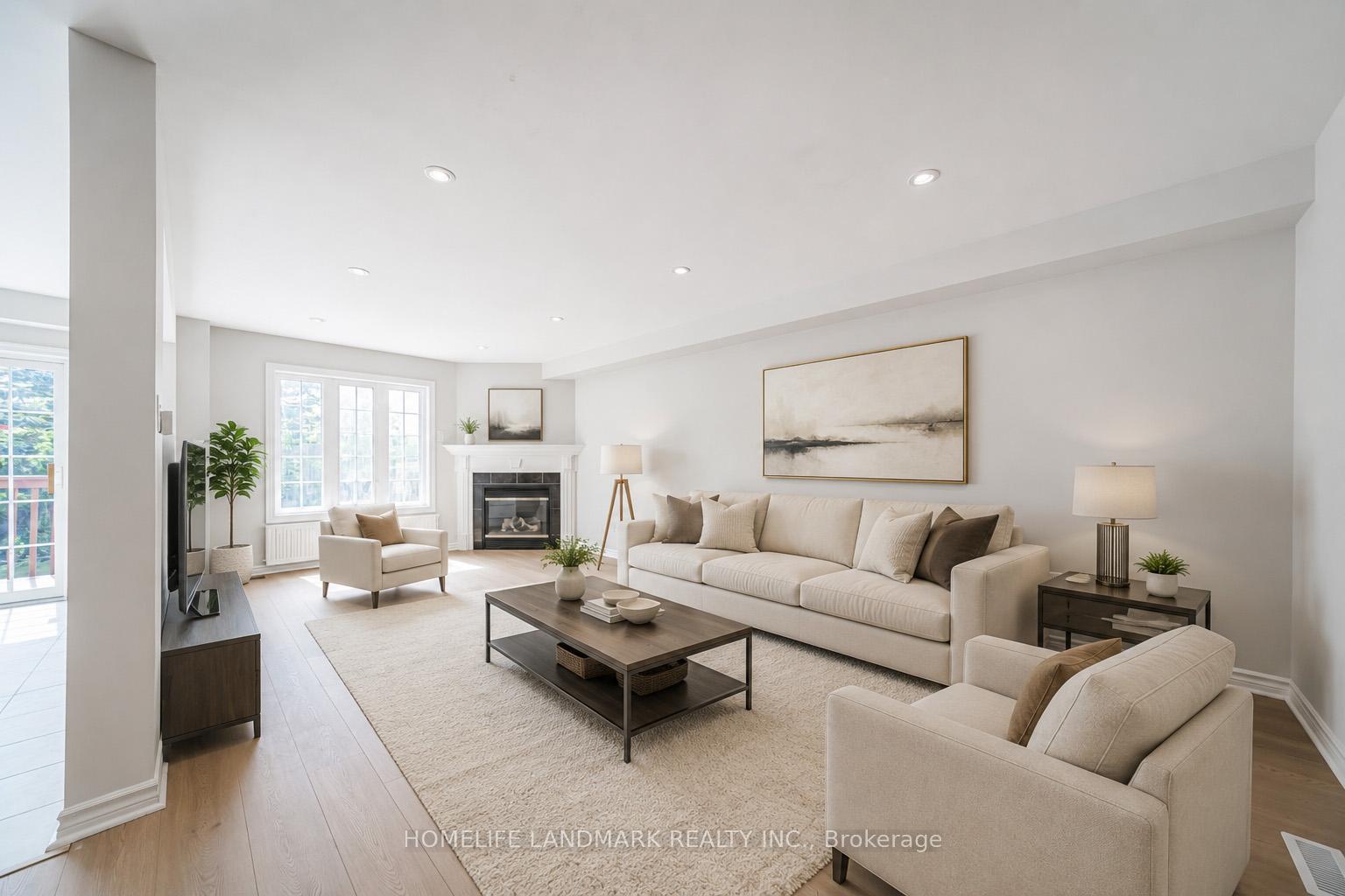Photo 6 of 59 Bloomgate Crescent, Richmond Hill, Oak Ridges — HOMEH