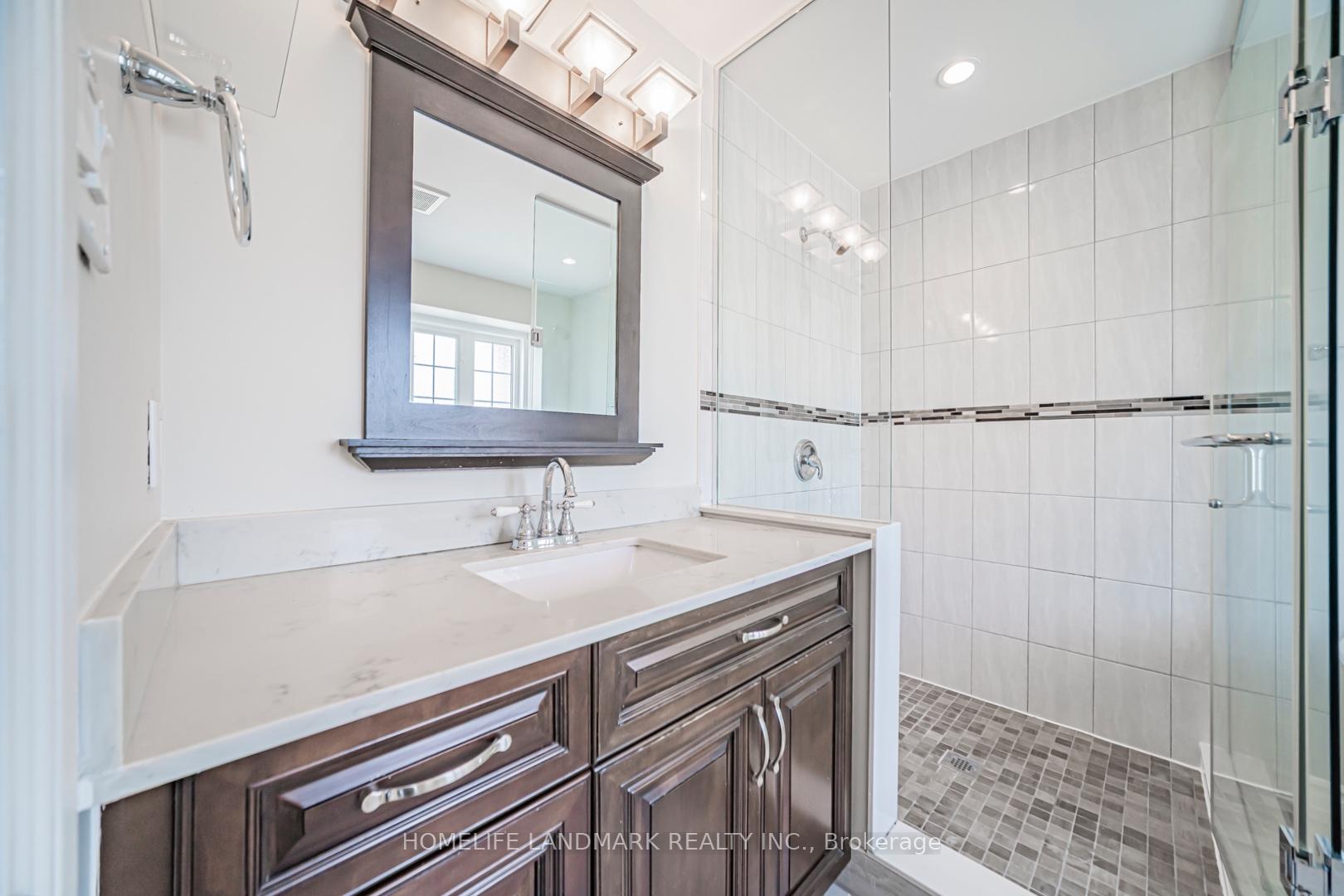 Photo 24 of 59 Bloomgate Crescent, Richmond Hill, Oak Ridges — HOMEH
