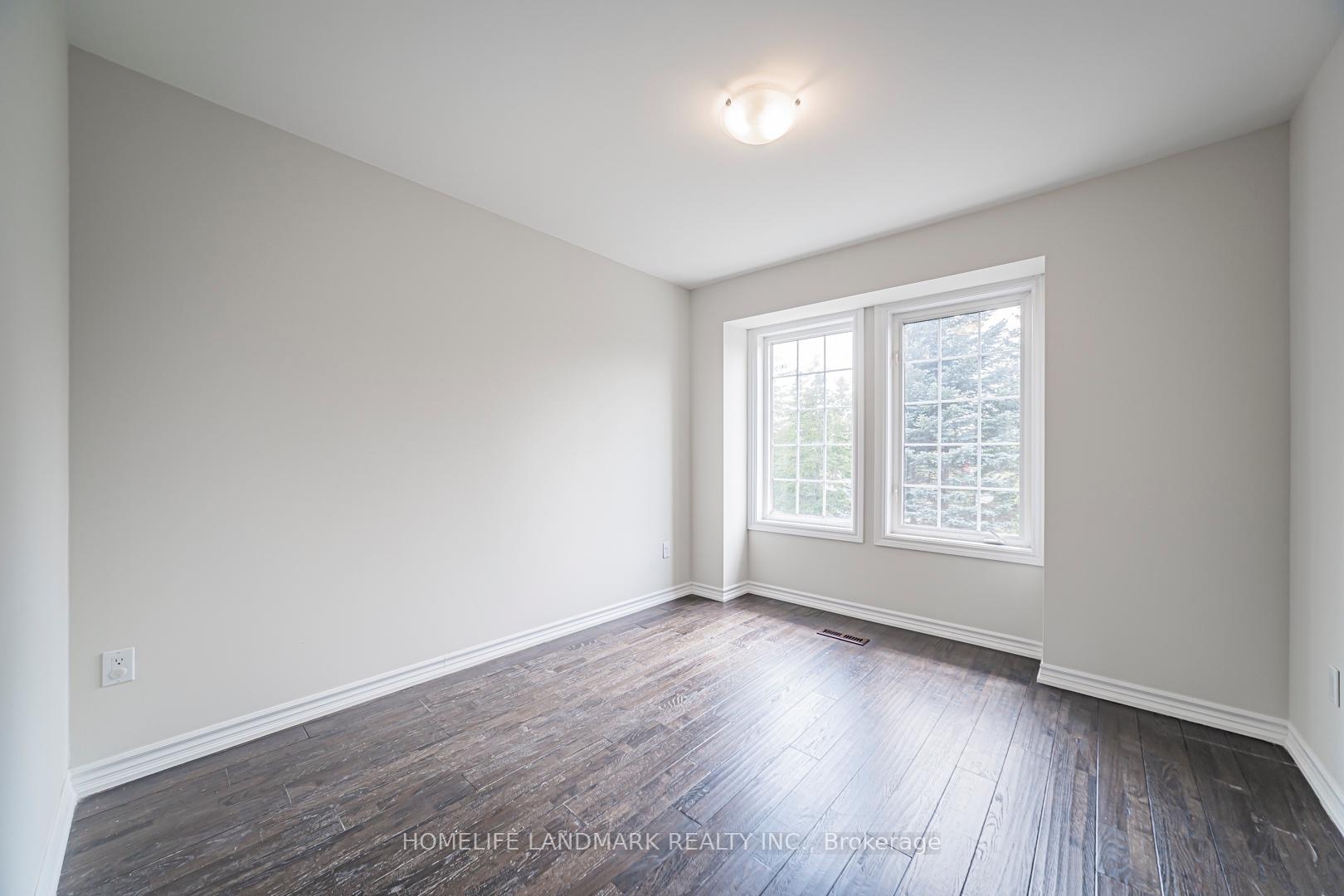 Photo 31 of 59 Bloomgate Crescent, Richmond Hill, Oak Ridges — HOMEH