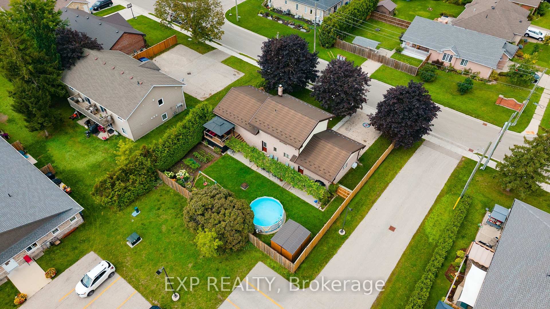 Photo 4 of 590 Albert Avenue N, North Perth, Listowel — HOMEH