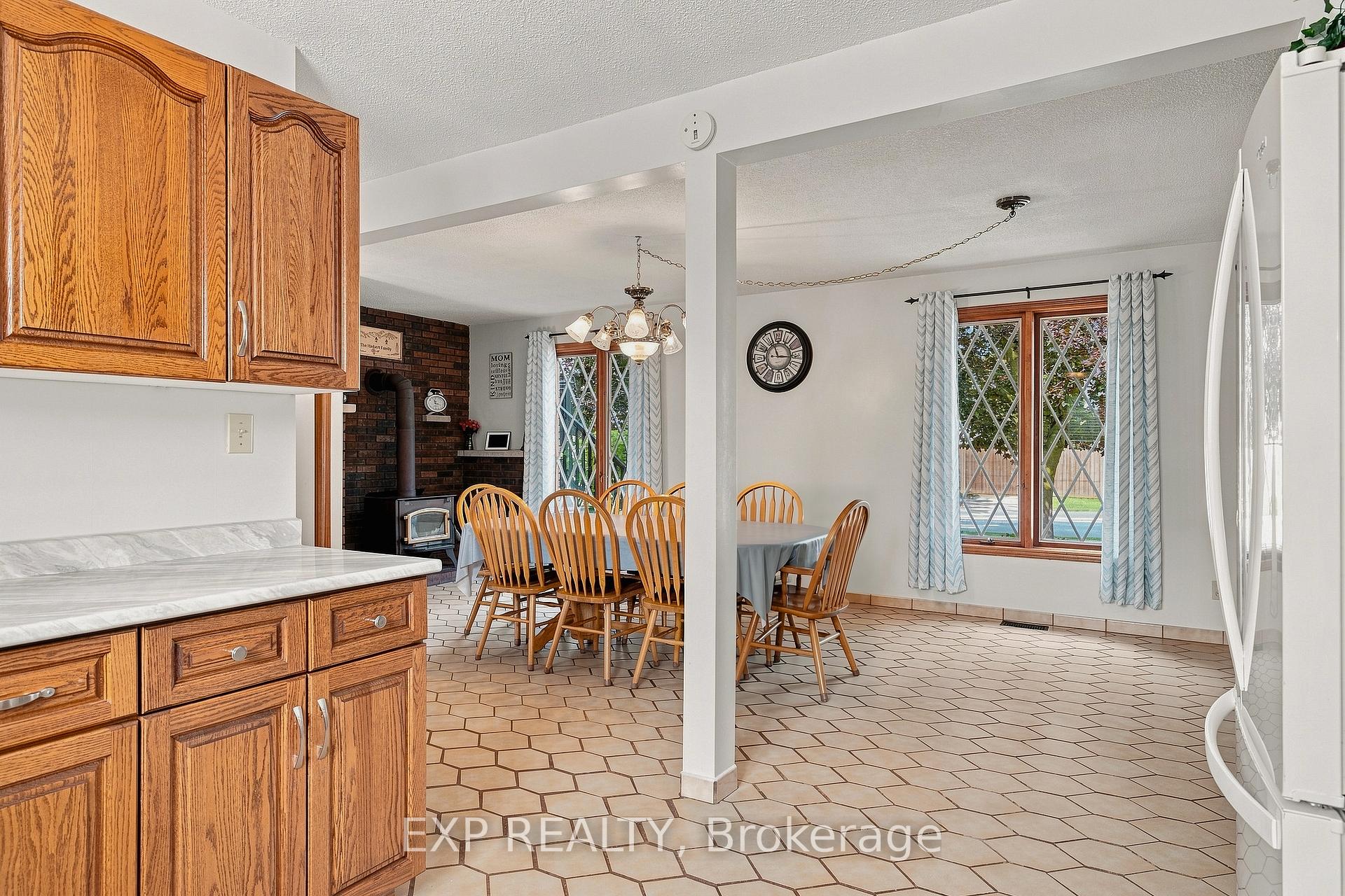 Photo 19 of 590 Albert Avenue N, North Perth, Listowel — HOMEH