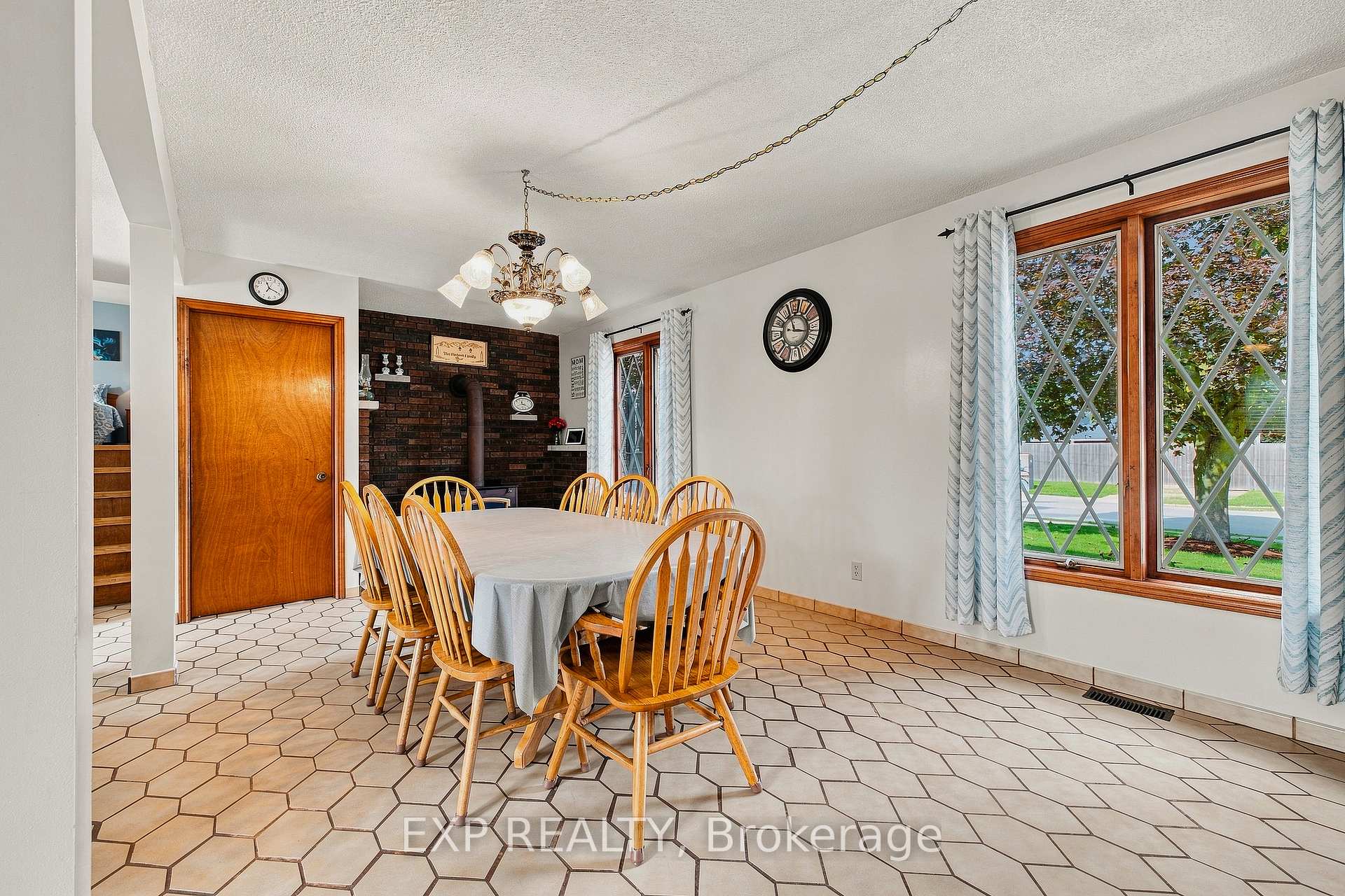 Photo 20 of 590 Albert Avenue N, North Perth, Listowel — HOMEH