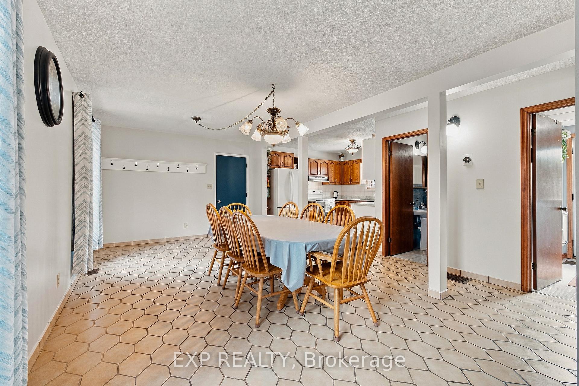 Photo 22 of 590 Albert Avenue N, North Perth, Listowel — HOMEH