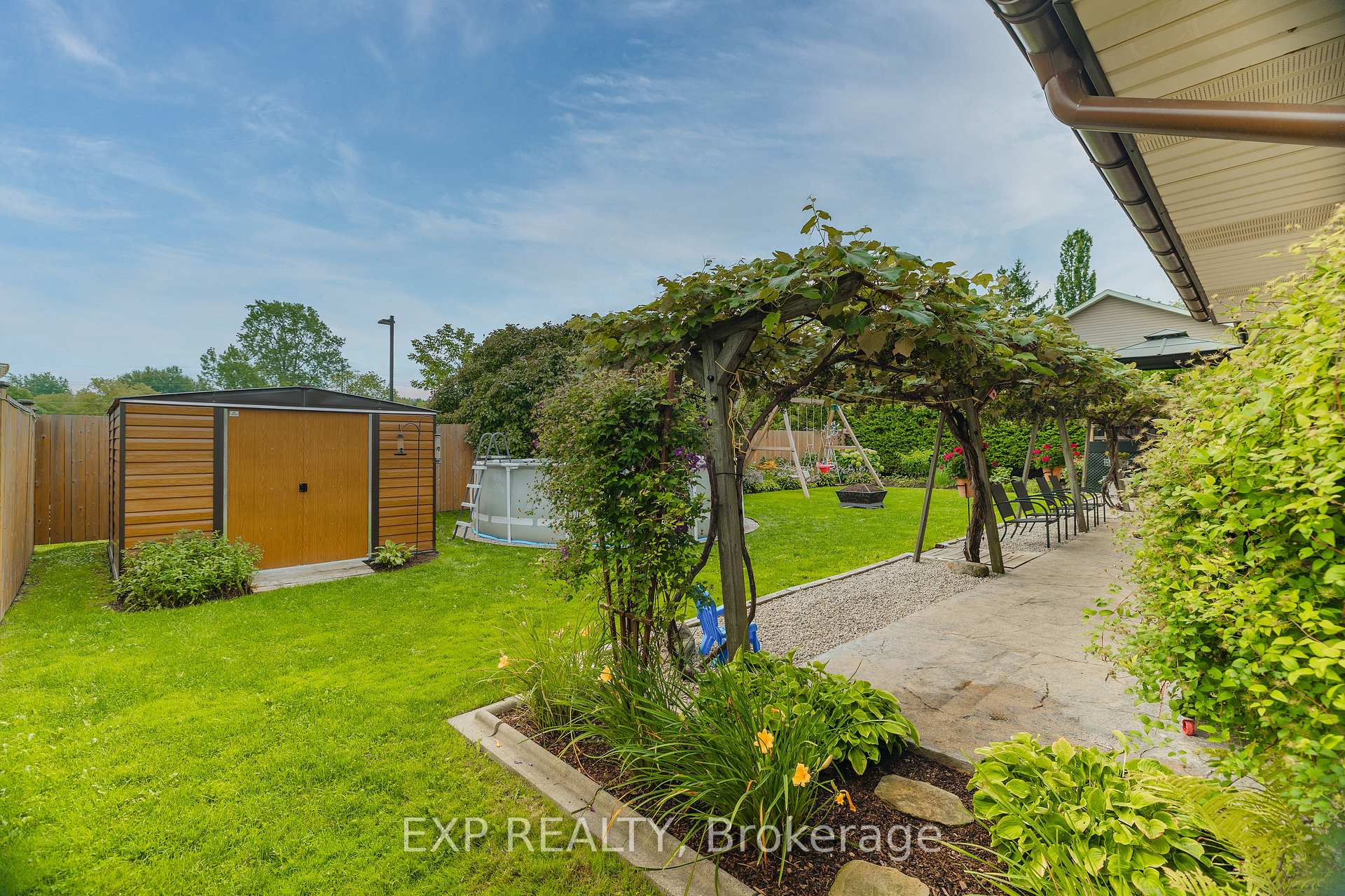 Photo 35 of 590 Albert Avenue N, North Perth, Listowel — HOMEH
