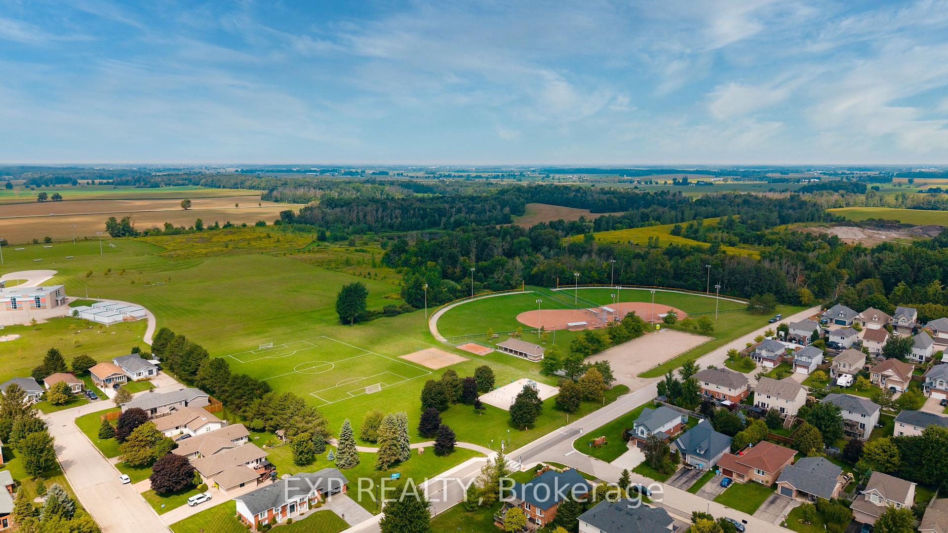 Photo 42 of 590 Albert Avenue N, North Perth, Listowel — HOMEH