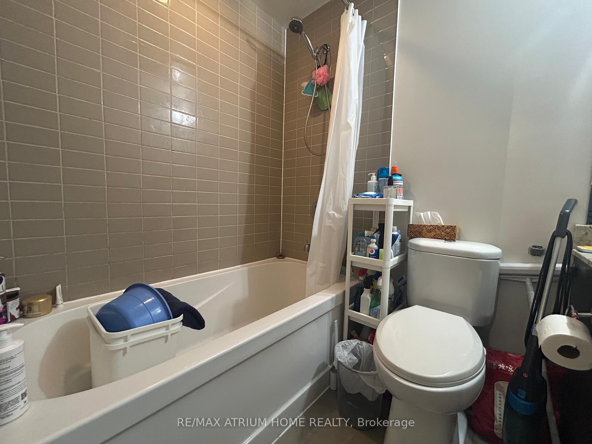 Photo 7 of Unit 1910, 88 Sheppard Avenue E, North York, Willowdale East — HOMEH