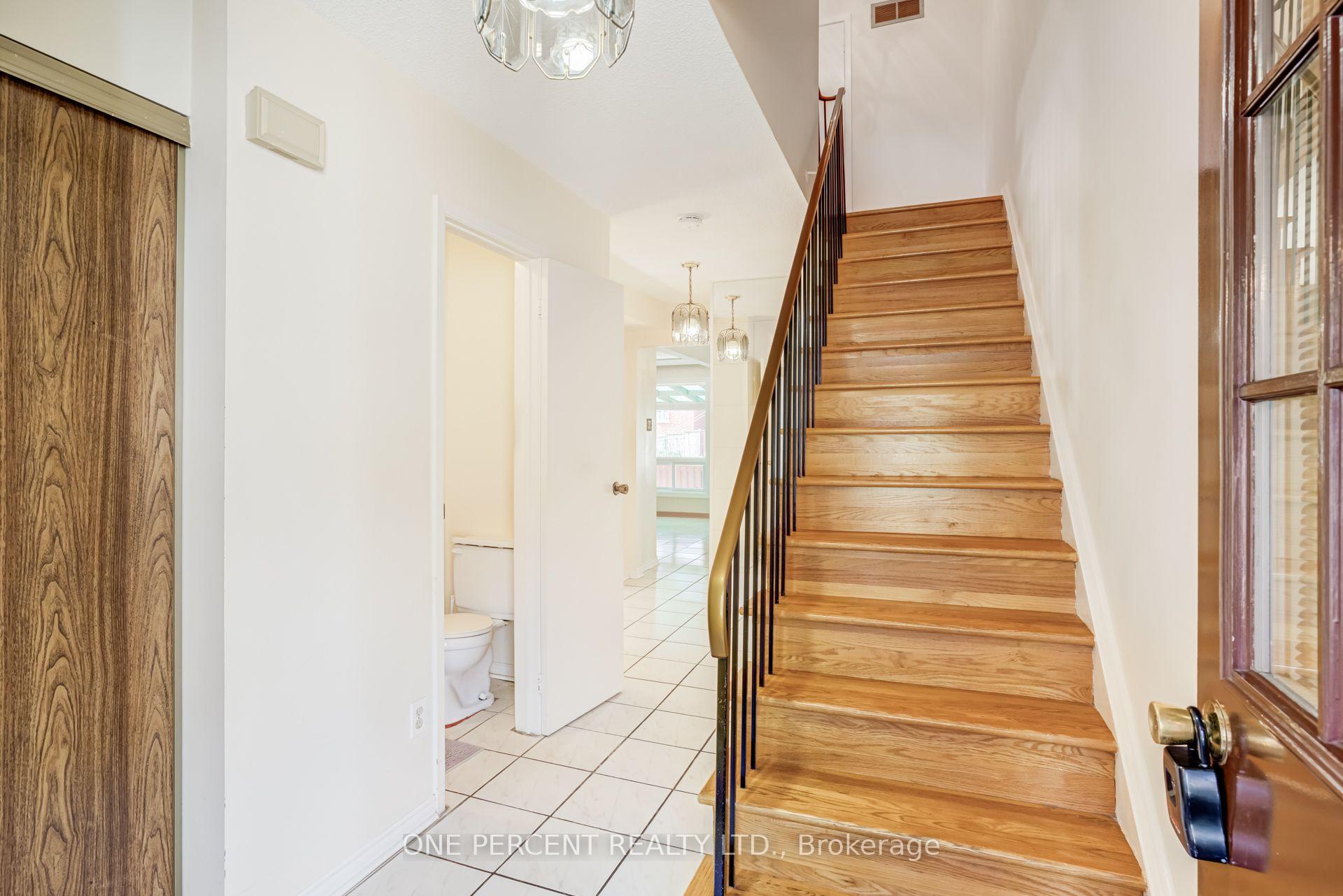 Photo 6 of 47 Hendon Road, Markham, Milliken Mills East — HOMEH