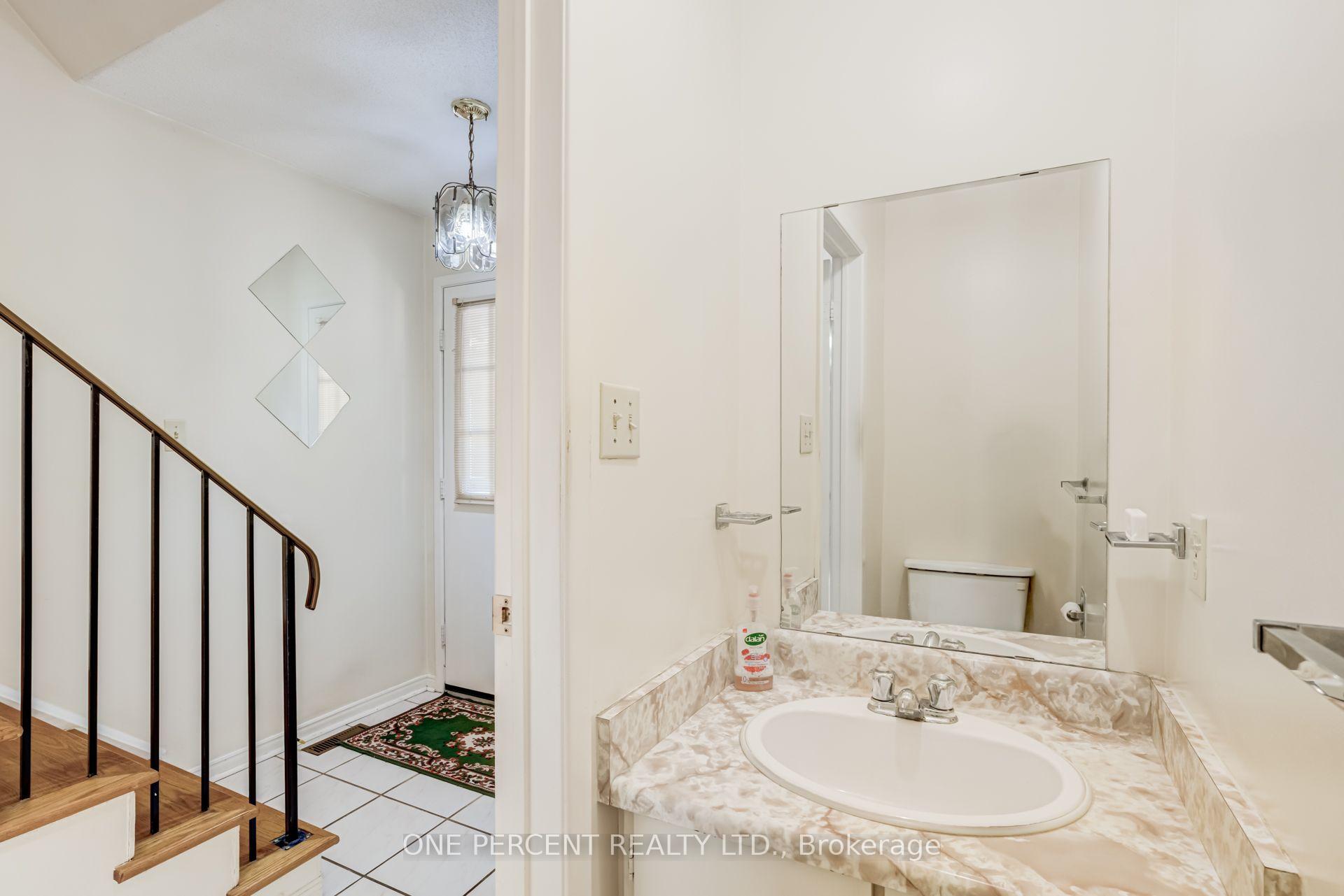 Photo 21 of 47 Hendon Road, Markham, Milliken Mills East — HOMEH