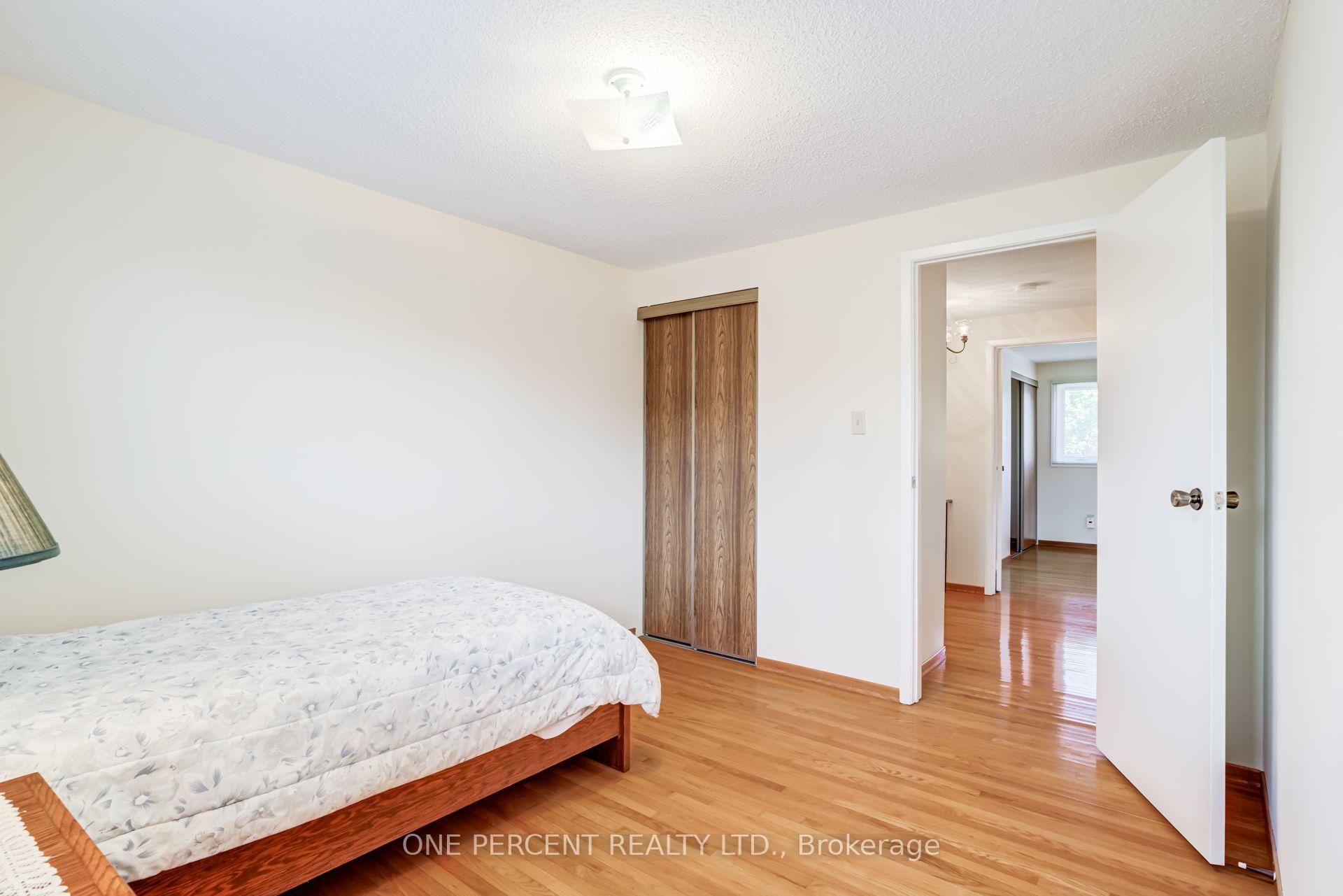Photo 31 of 47 Hendon Road, Markham, Milliken Mills East — HOMEH