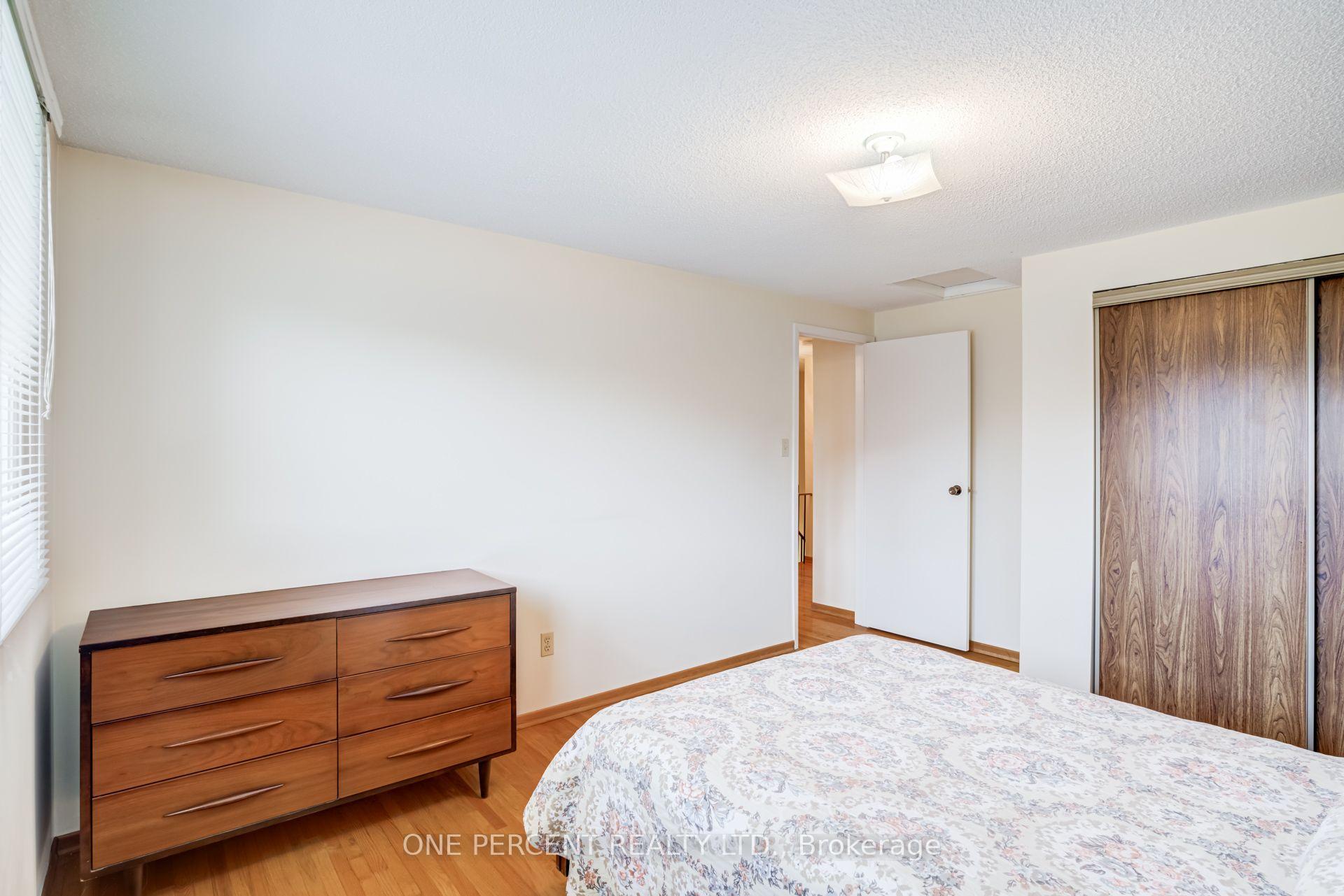 Photo 34 of 47 Hendon Road, Markham, Milliken Mills East — HOMEH