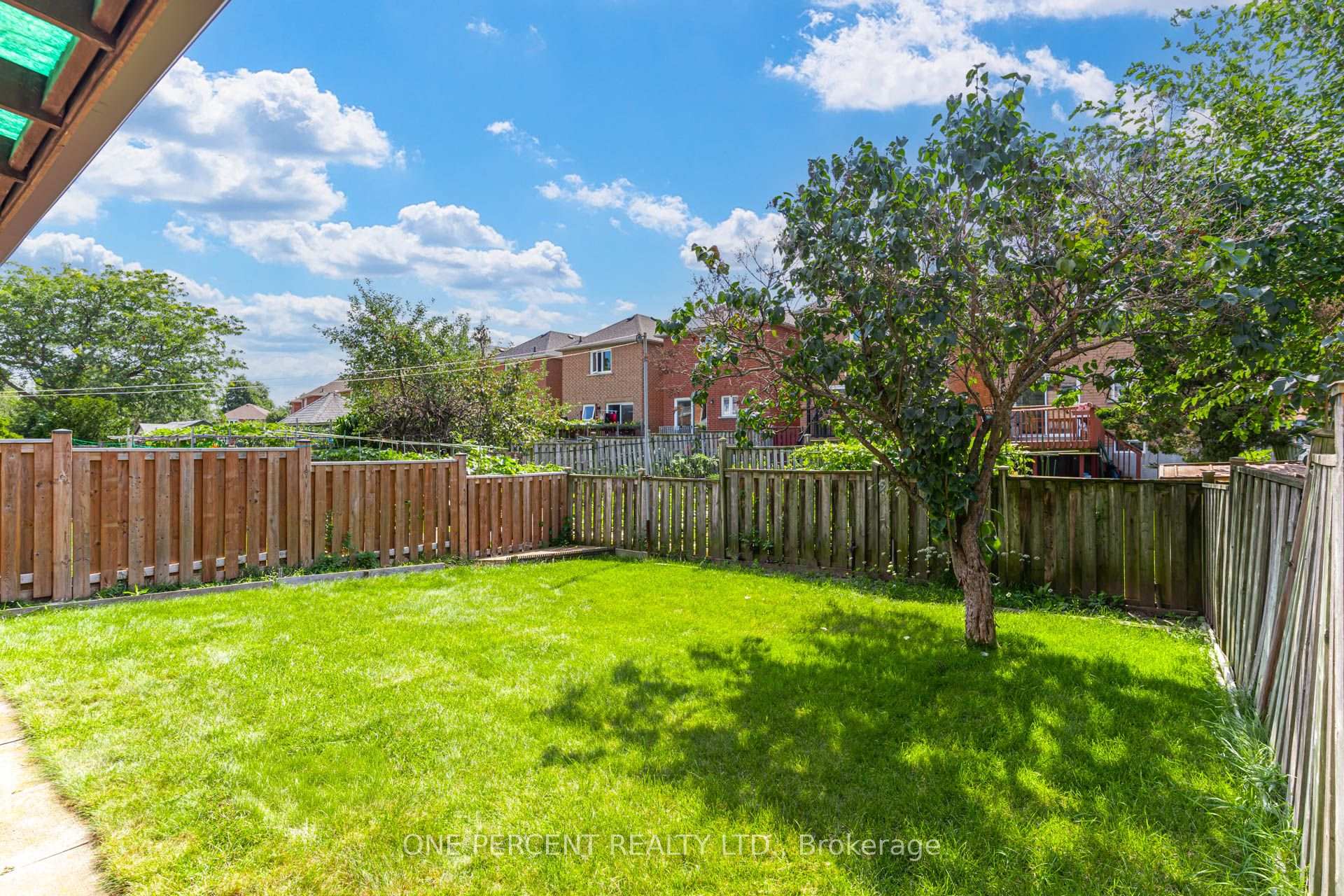 Photo 48 of 47 Hendon Road, Markham, Milliken Mills East — HOMEH