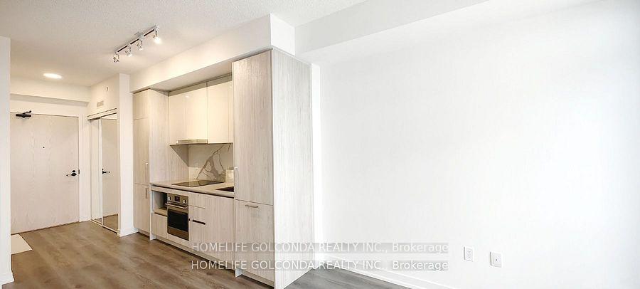 Photo 7 of Unit 5105, 225 Commerce Street, Vaughan, Vaughan Corporate Centre — HOMEH