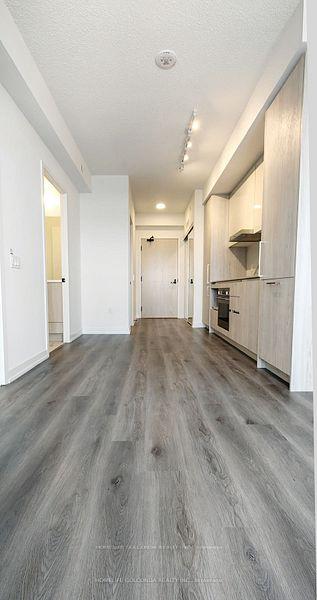 Photo 8 of Unit 5105, 225 Commerce Street, Vaughan, Vaughan Corporate Centre — HOMEH