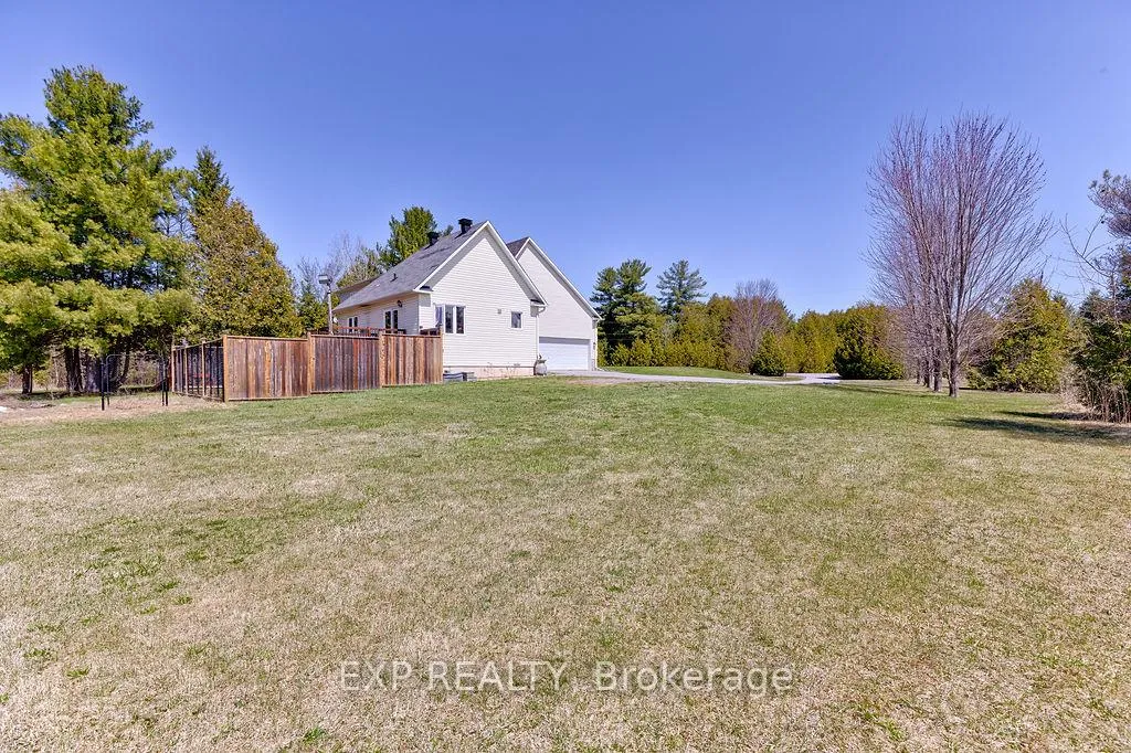 Photo 4 of 39 Canadian Drive, Ottawa, Remainder of Stittsville & Area — HOMEH