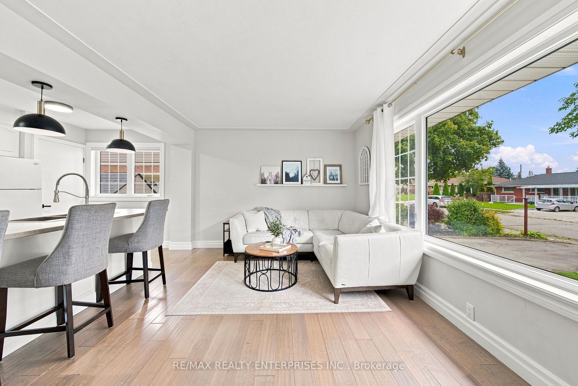 Photo 17 of 56 Alexander Avenue, Cambridge, Christopher-Champlain — HOMEH