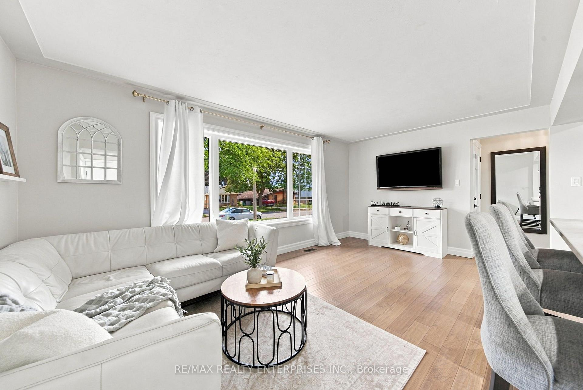 Photo 19 of 56 Alexander Avenue, Cambridge, Christopher-Champlain — HOMEH