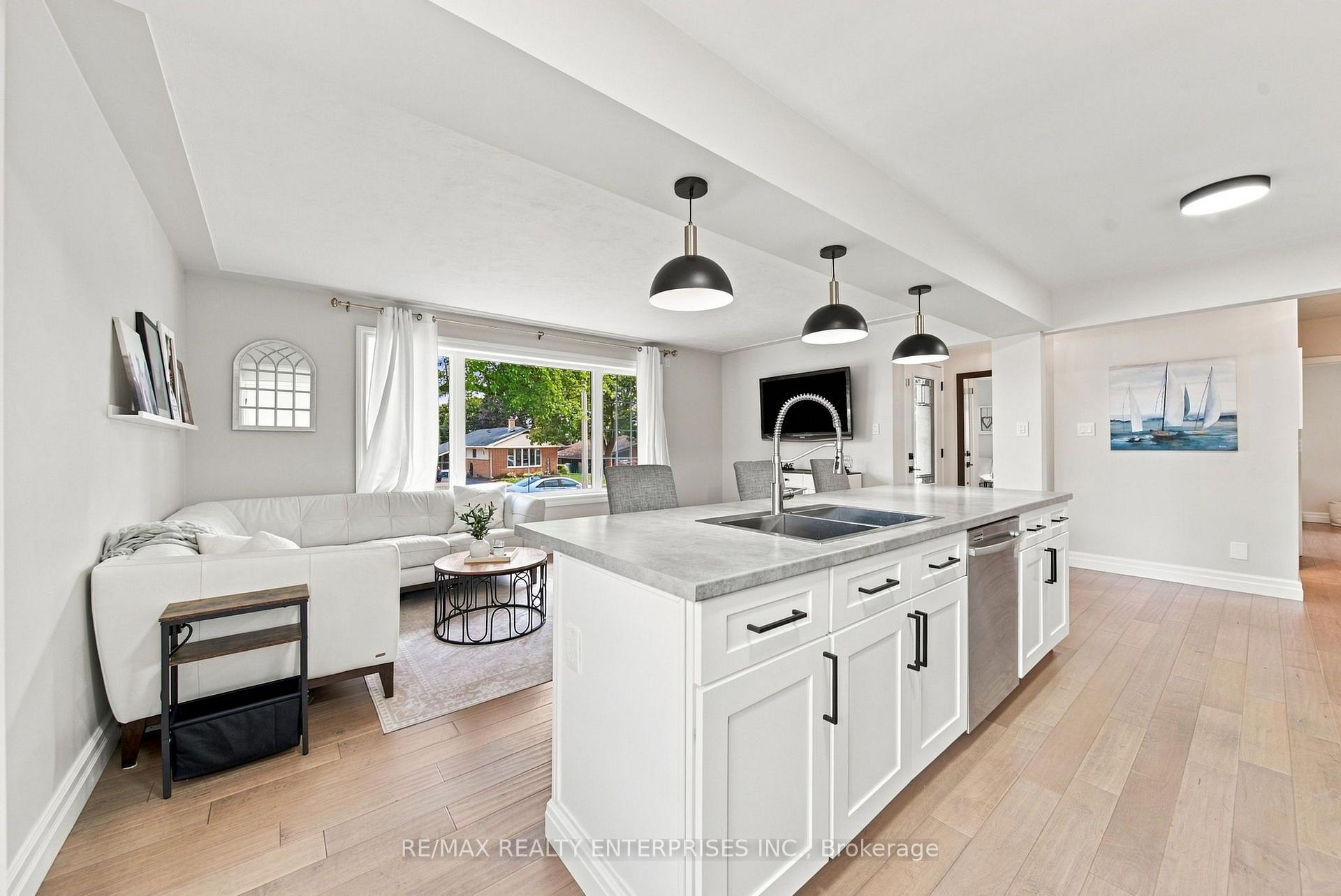 Photo 22 of 56 Alexander Avenue, Cambridge, Christopher-Champlain — HOMEH