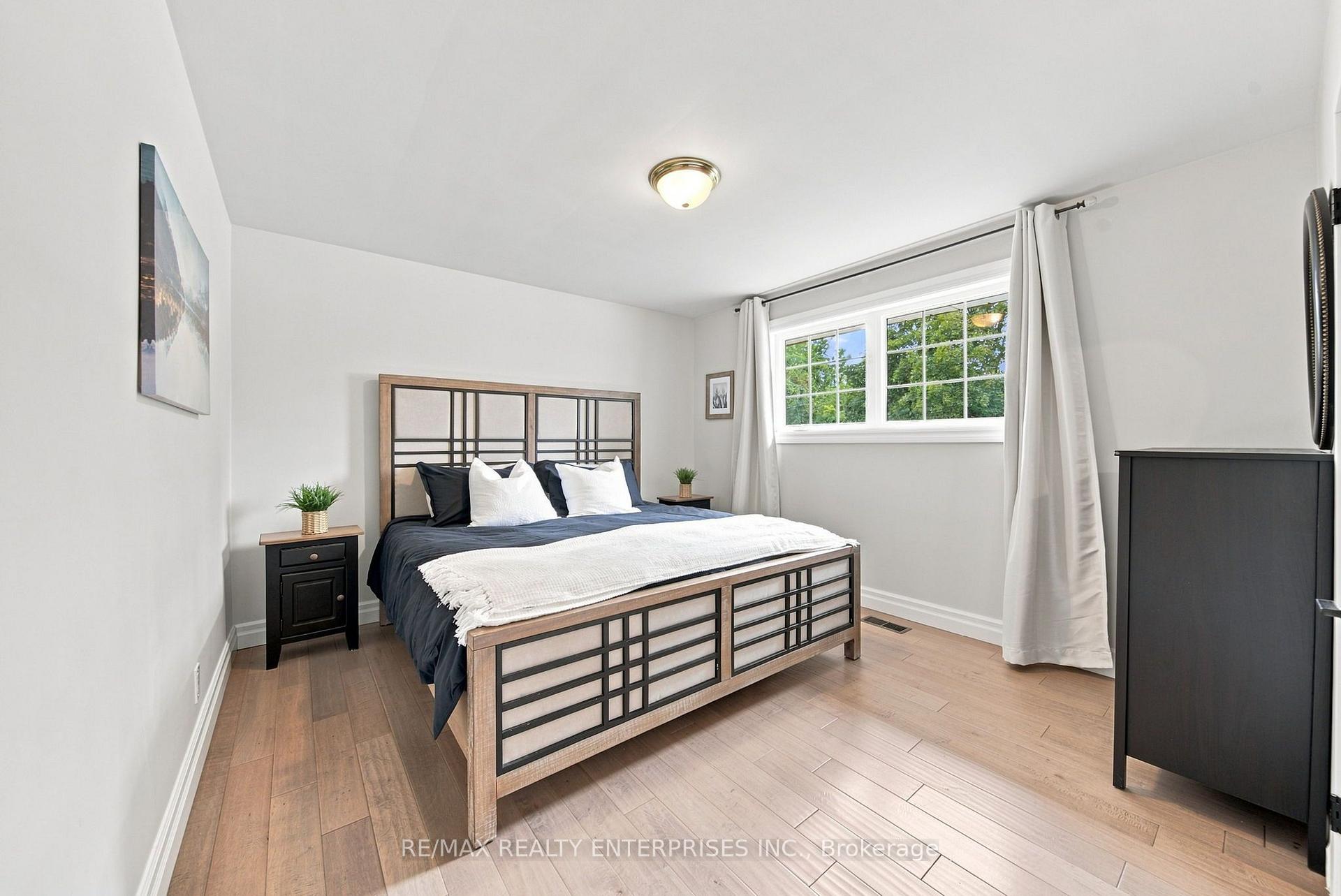 Photo 27 of 56 Alexander Avenue, Cambridge, Christopher-Champlain — HOMEH