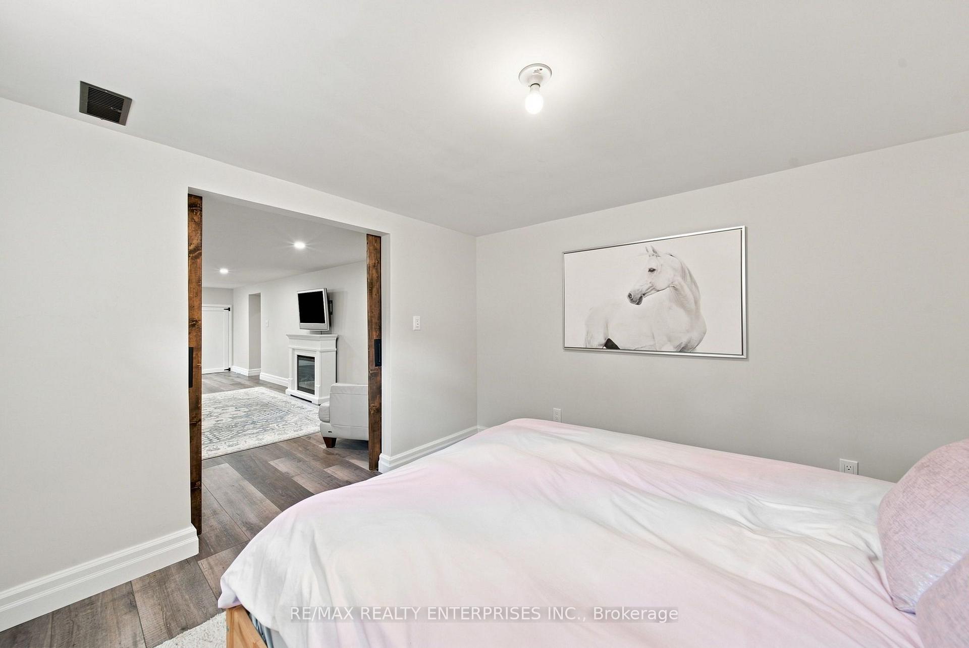 Photo 37 of 56 Alexander Avenue, Cambridge, Christopher-Champlain — HOMEH