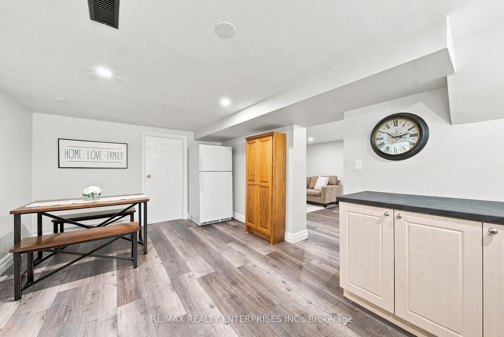 Photo 38 of 56 Alexander Avenue, Cambridge, Christopher-Champlain — HOMEH