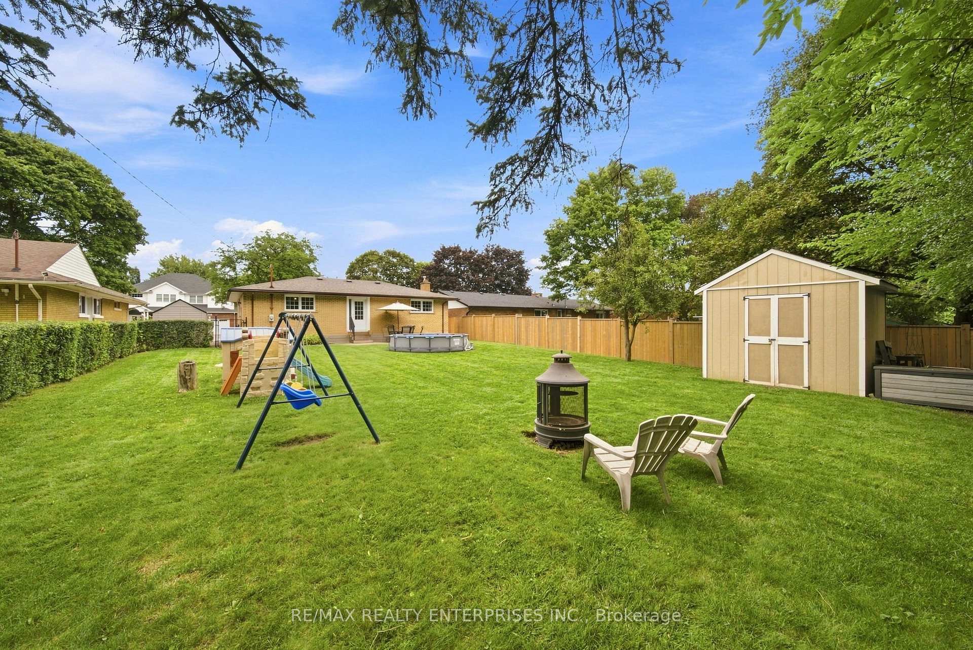 Photo 47 of 56 Alexander Avenue, Cambridge, Christopher-Champlain — HOMEH