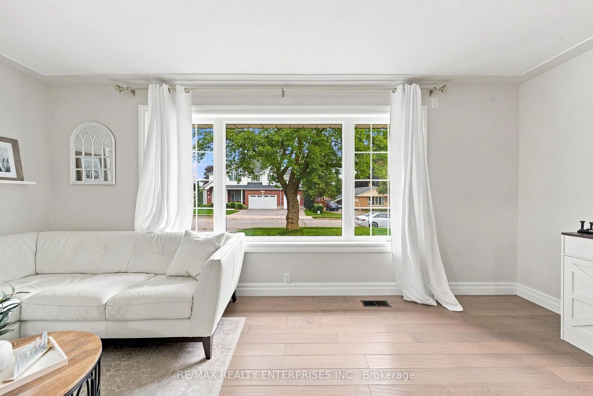 Photo 5 of 56 Alexander Avenue, Cambridge, Christopher-Champlain — HOMEH