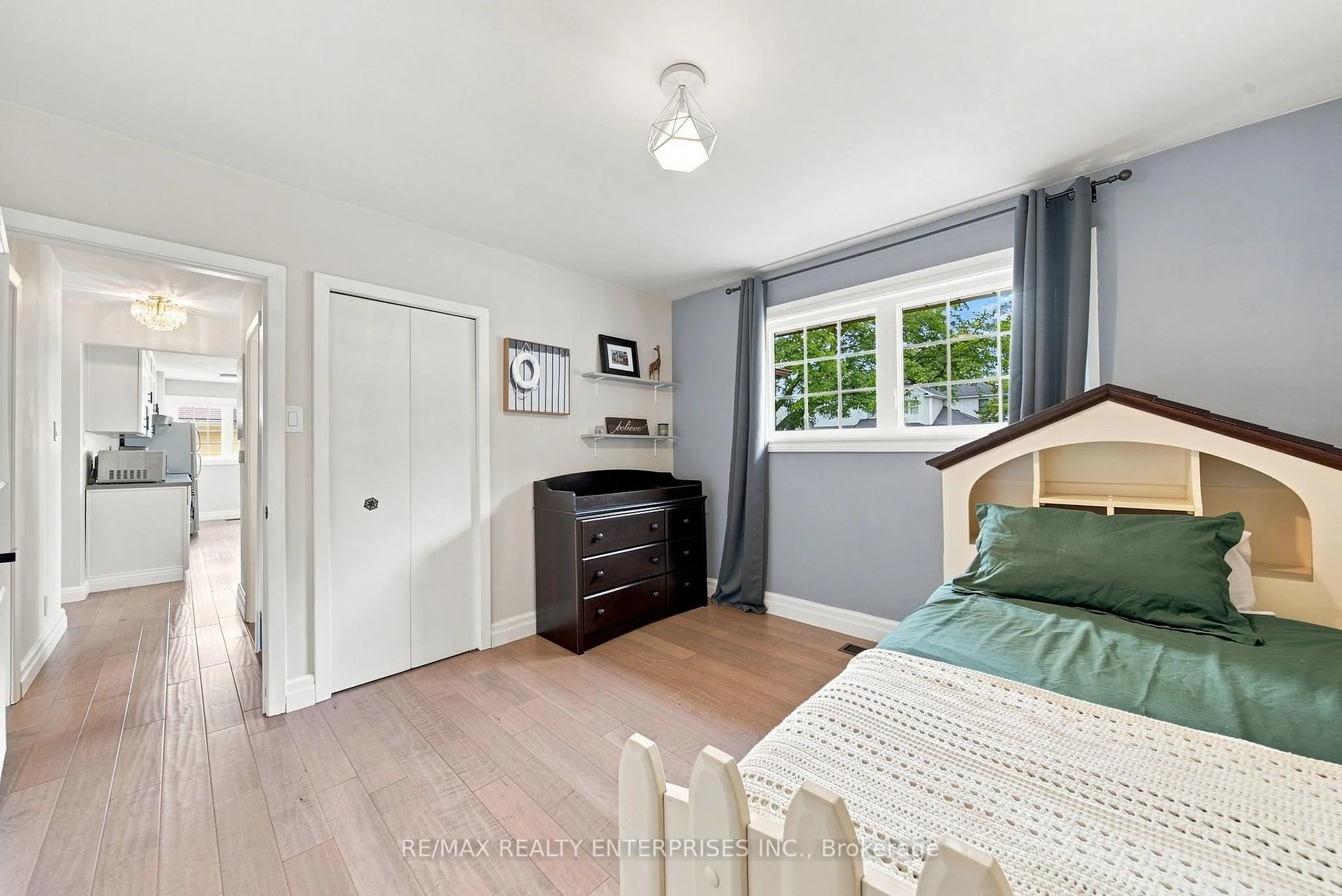 Photo 30 of 56 Alexander Avenue, Cambridge, Christopher-Champlain — HOMEH