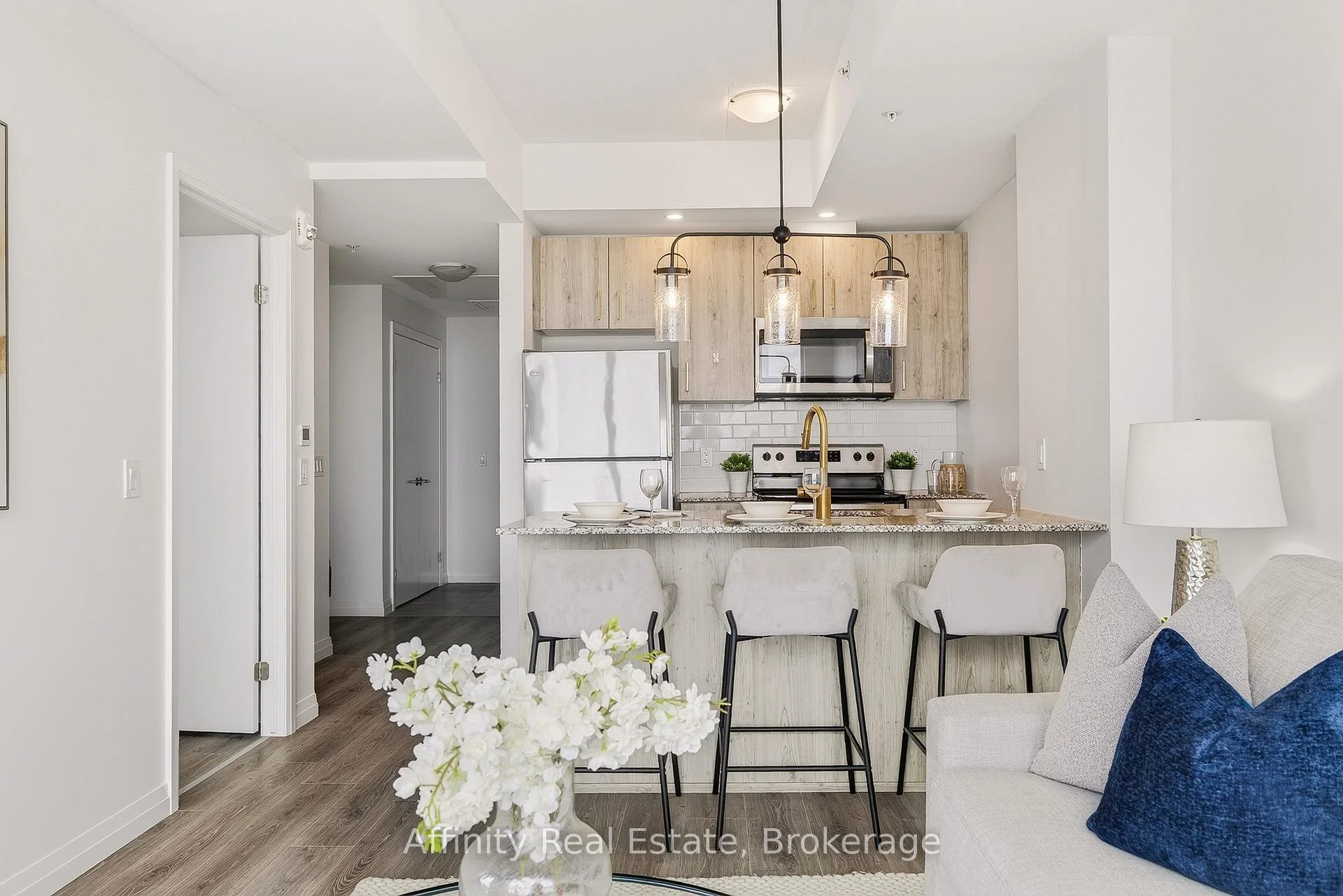 Photo 10 of Unit 1510, 108 Garment Street, Kitchener, Cherry Hill — HOMEH