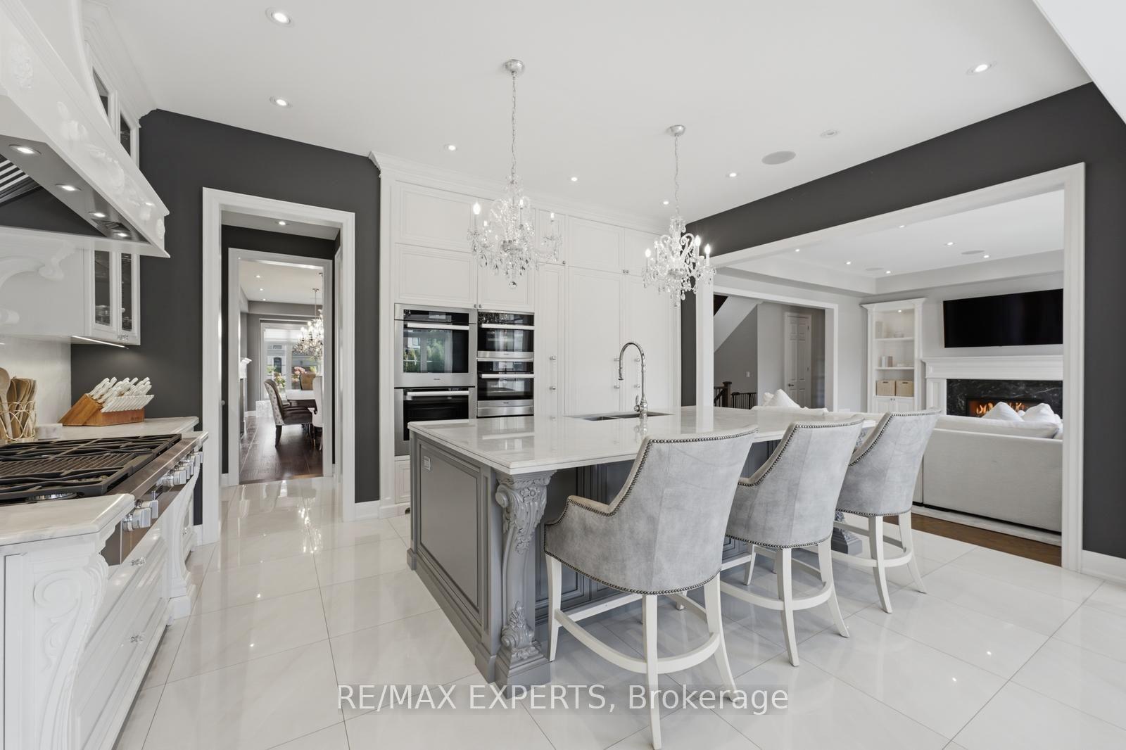 Photo 15 of 98 Endless Circle, Vaughan, Kleinburg — HOMEH