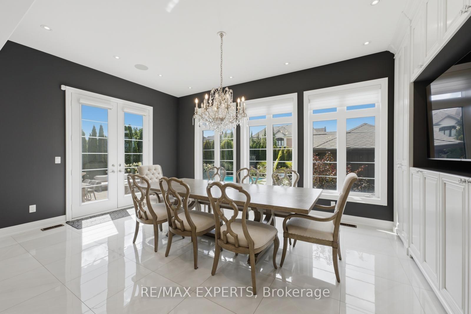 Photo 18 of 98 Endless Circle, Vaughan, Kleinburg — HOMEH