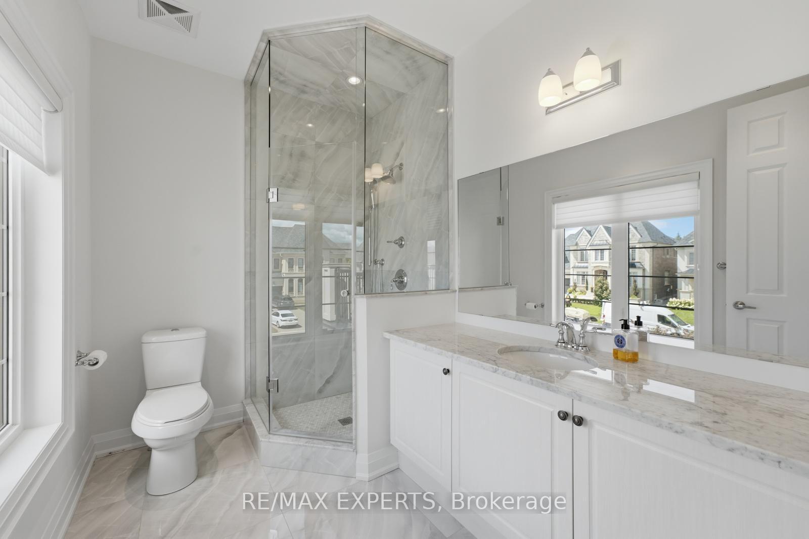Photo 33 of 98 Endless Circle, Vaughan, Kleinburg — HOMEH