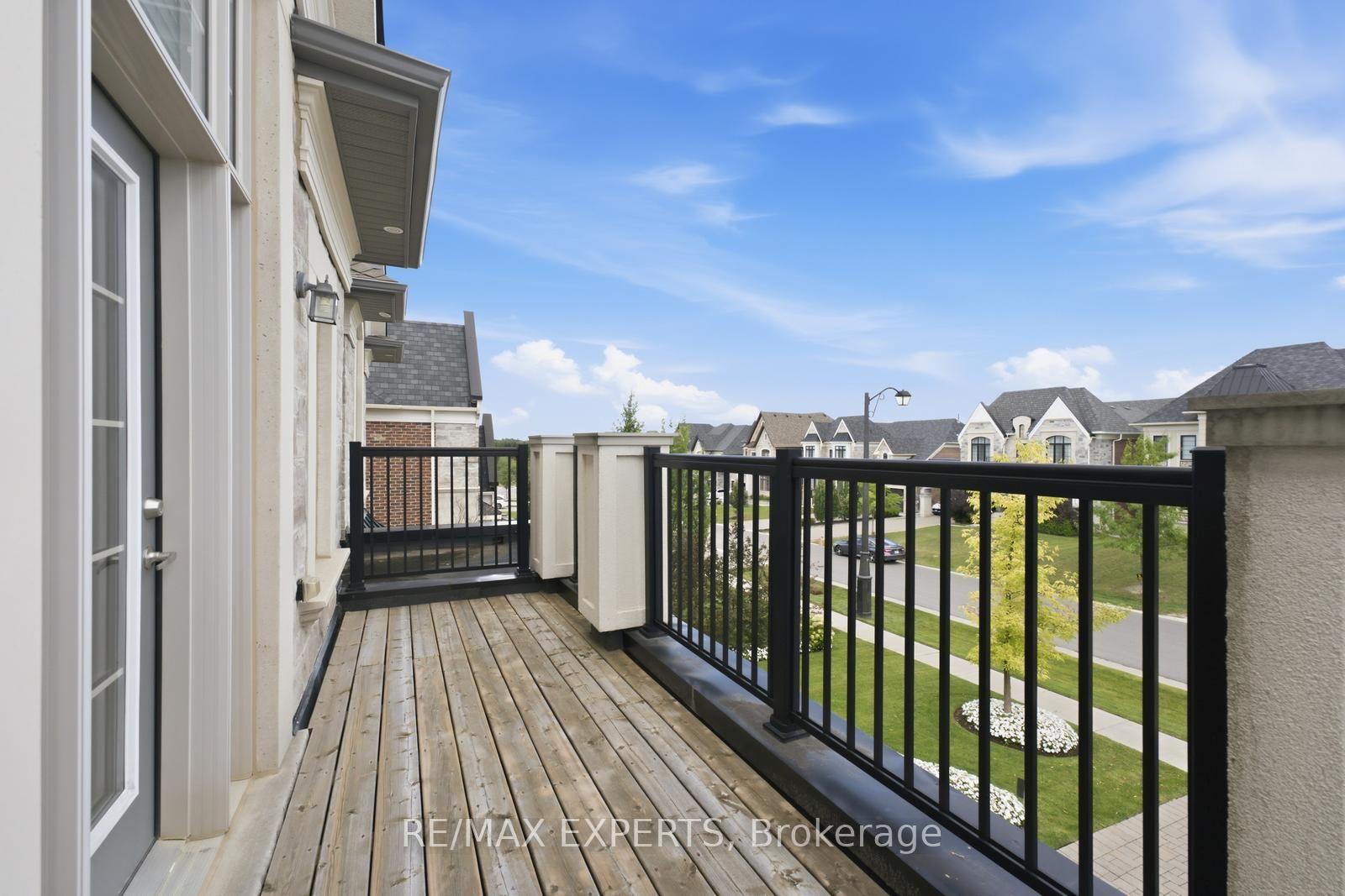 Photo 34 of 98 Endless Circle, Vaughan, Kleinburg — HOMEH