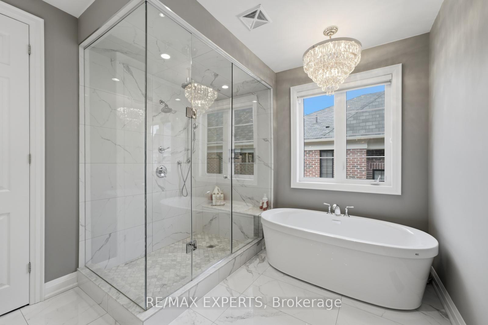 Photo 44 of 98 Endless Circle, Vaughan, Kleinburg — HOMEH