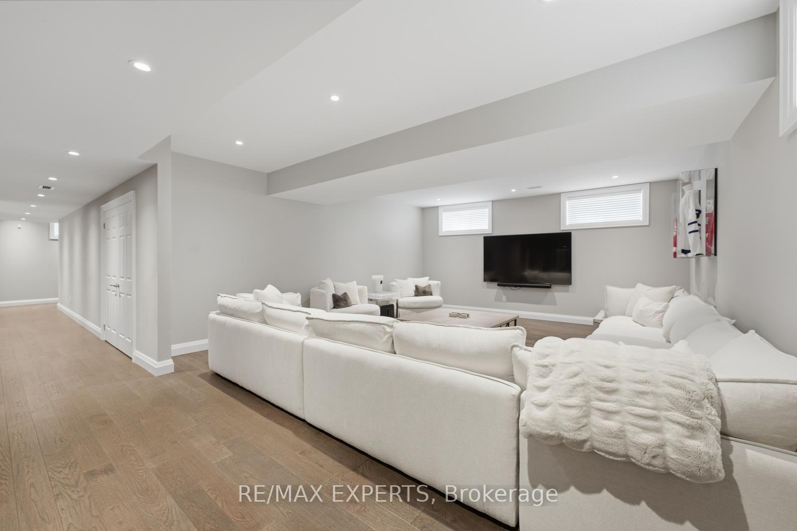 Photo 47 of 98 Endless Circle, Vaughan, Kleinburg — HOMEH