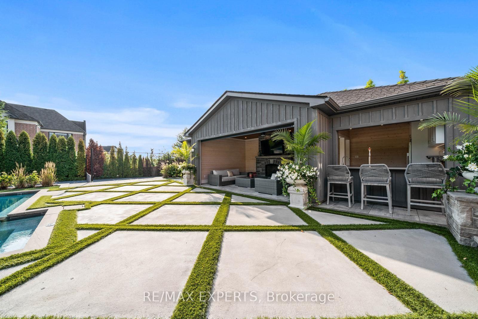 Photo 53 of 98 Endless Circle, Vaughan, Kleinburg — HOMEH