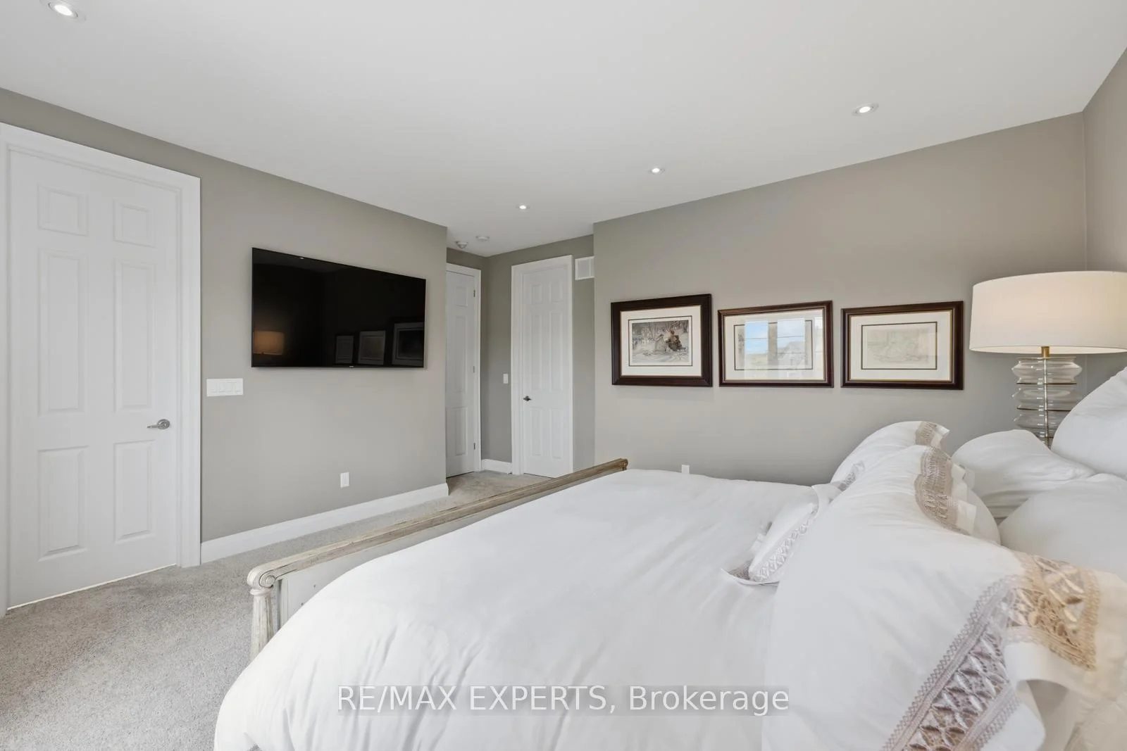 Photo 26 of 98 Endless Circle, Vaughan, Kleinburg — HOMEH