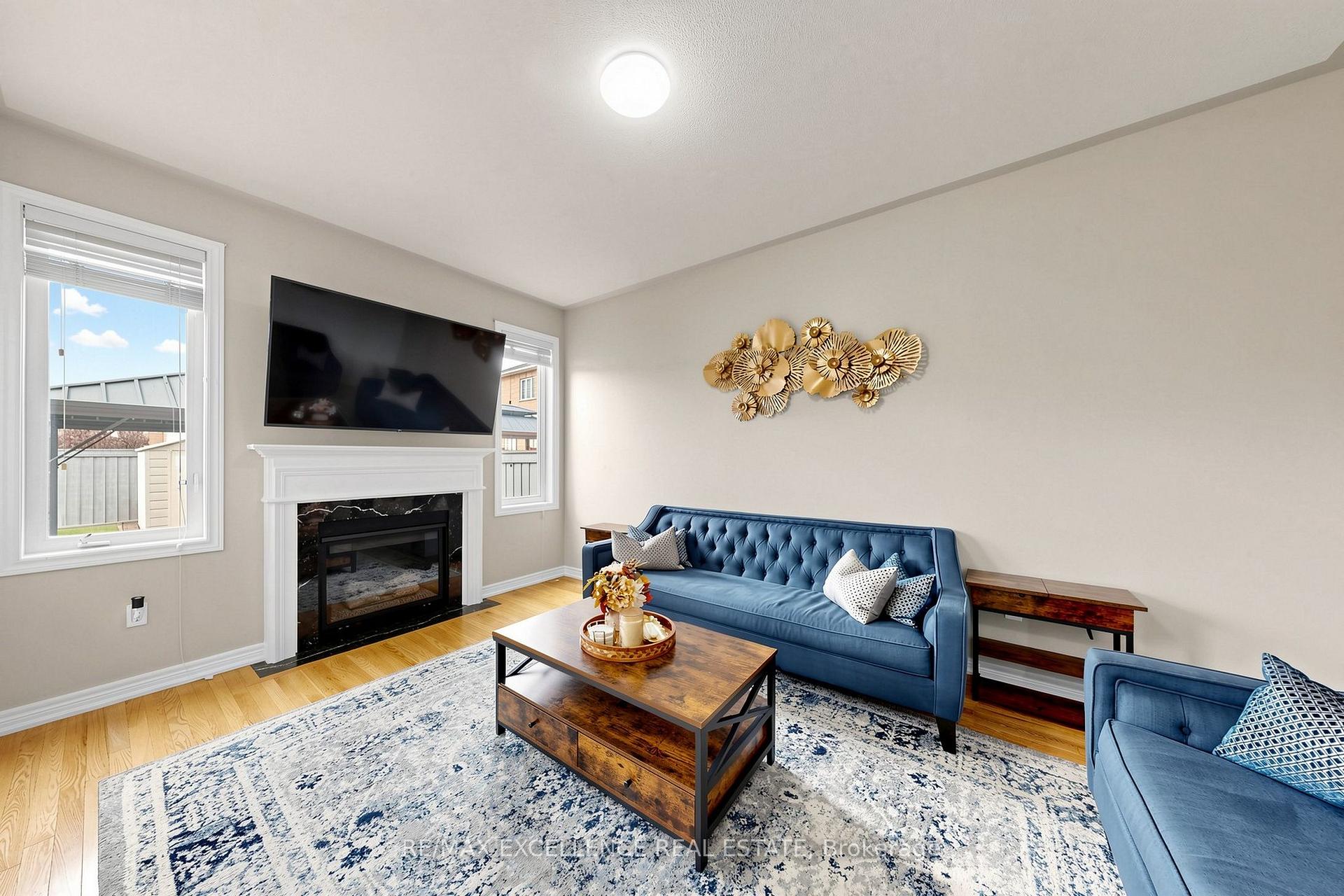 Photo 6 of 8 Lynngrove Way, Brampton, Bram East — HOMEH