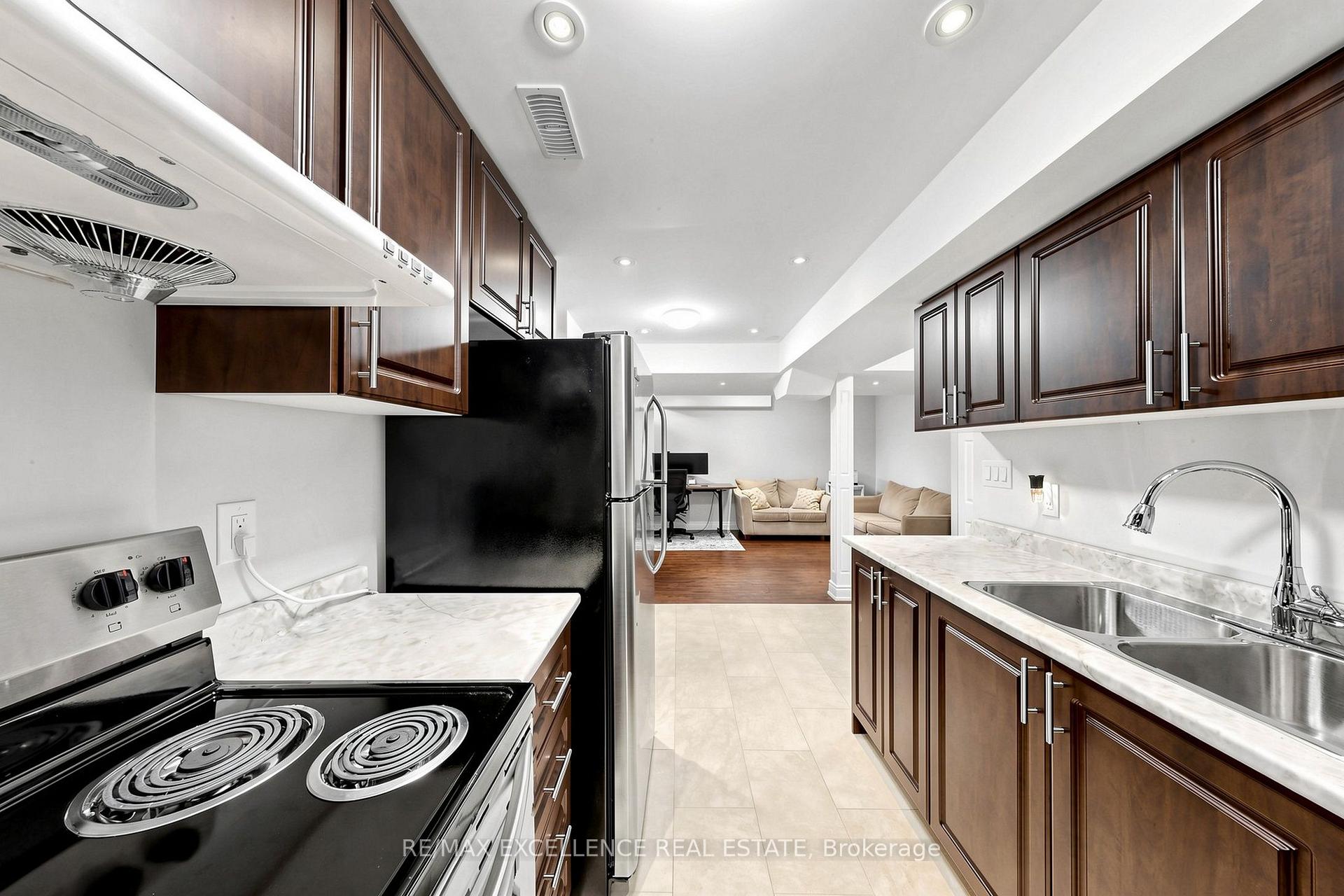 Photo 36 of 8 Lynngrove Way, Brampton, Bram East — HOMEH