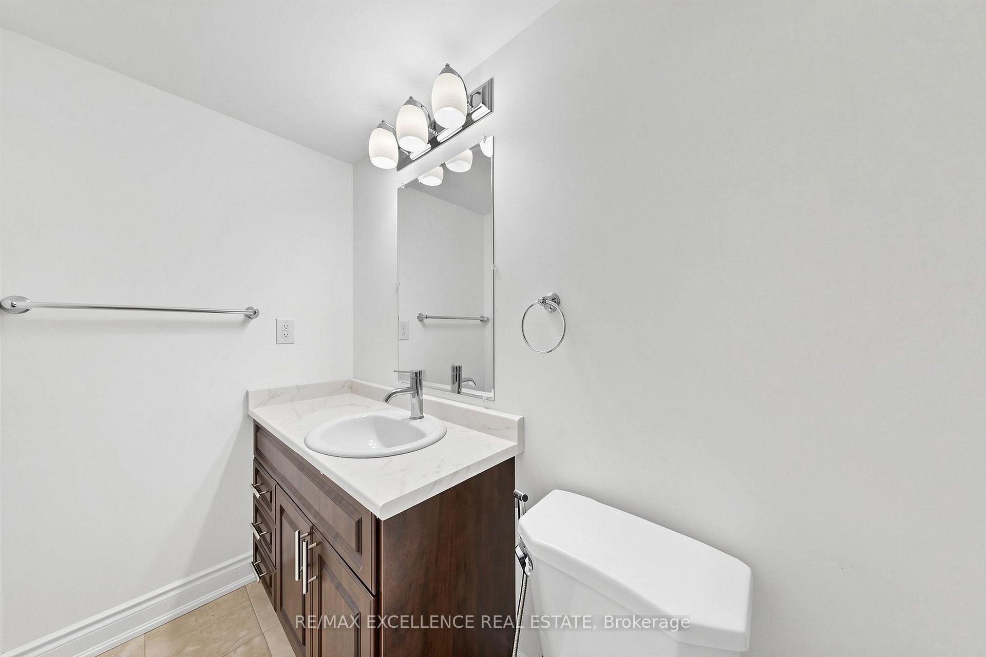 Photo 40 of 8 Lynngrove Way, Brampton, Bram East — HOMEH