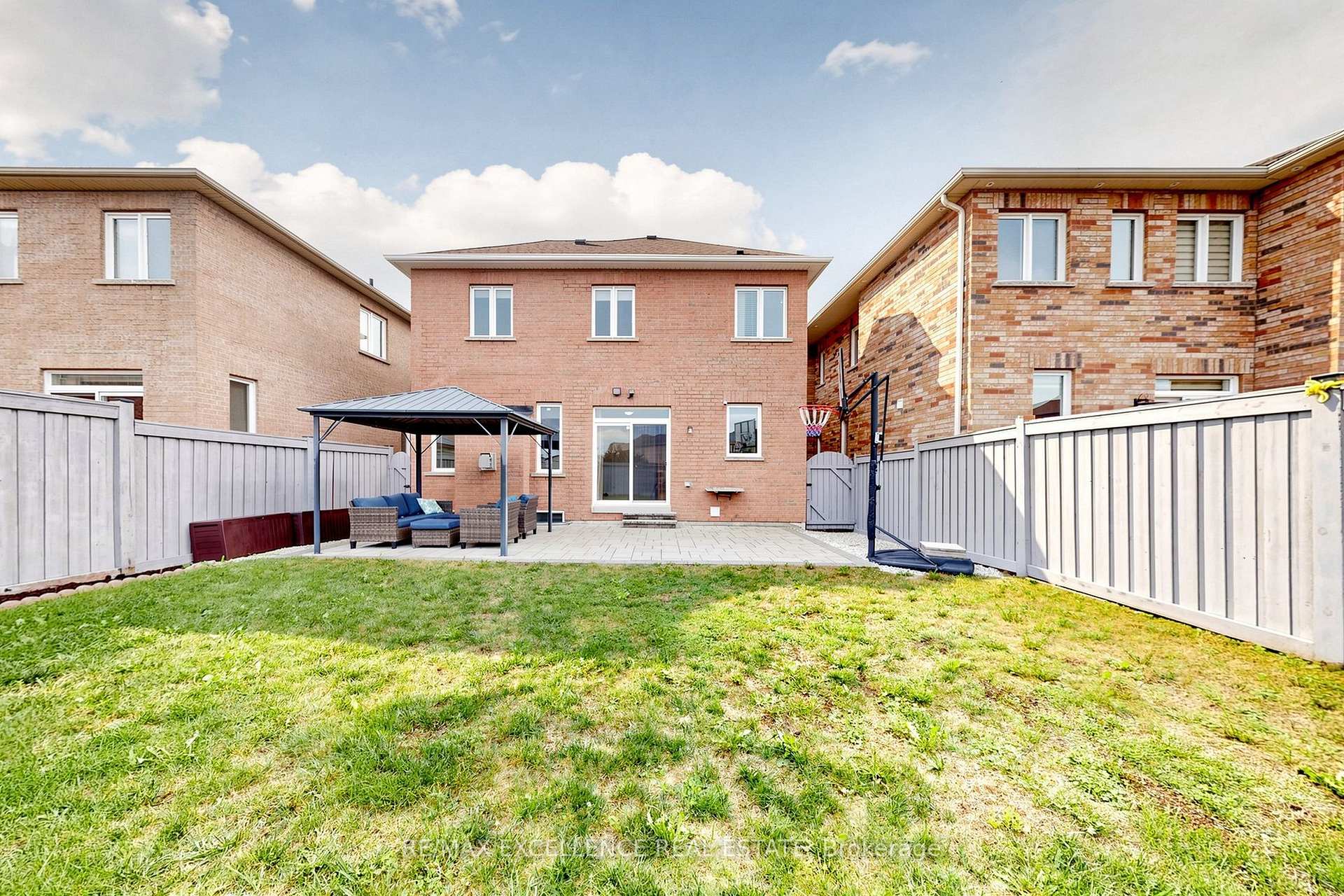 Photo 43 of 8 Lynngrove Way, Brampton, Bram East — HOMEH