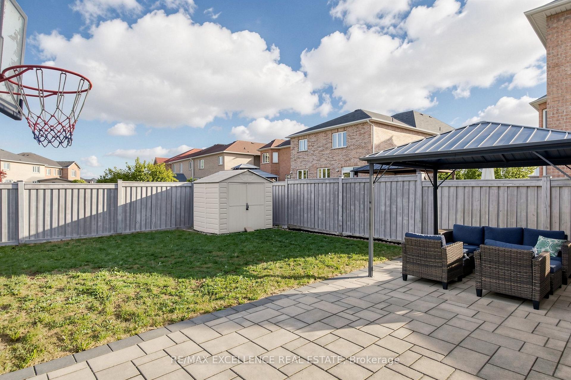 Photo 46 of 8 Lynngrove Way, Brampton, Bram East — HOMEH