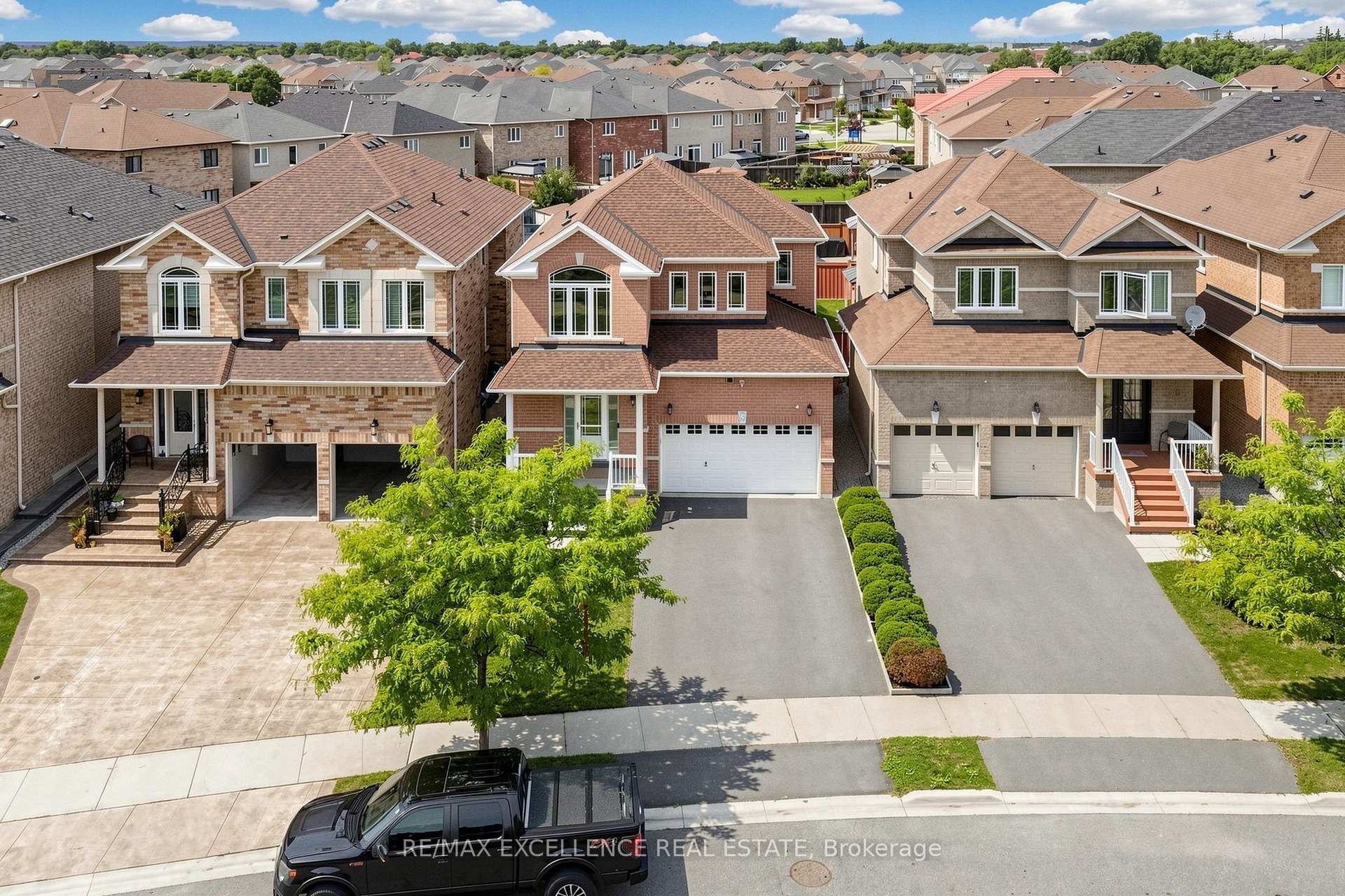Photo 48 of 8 Lynngrove Way, Brampton, Bram East — HOMEH