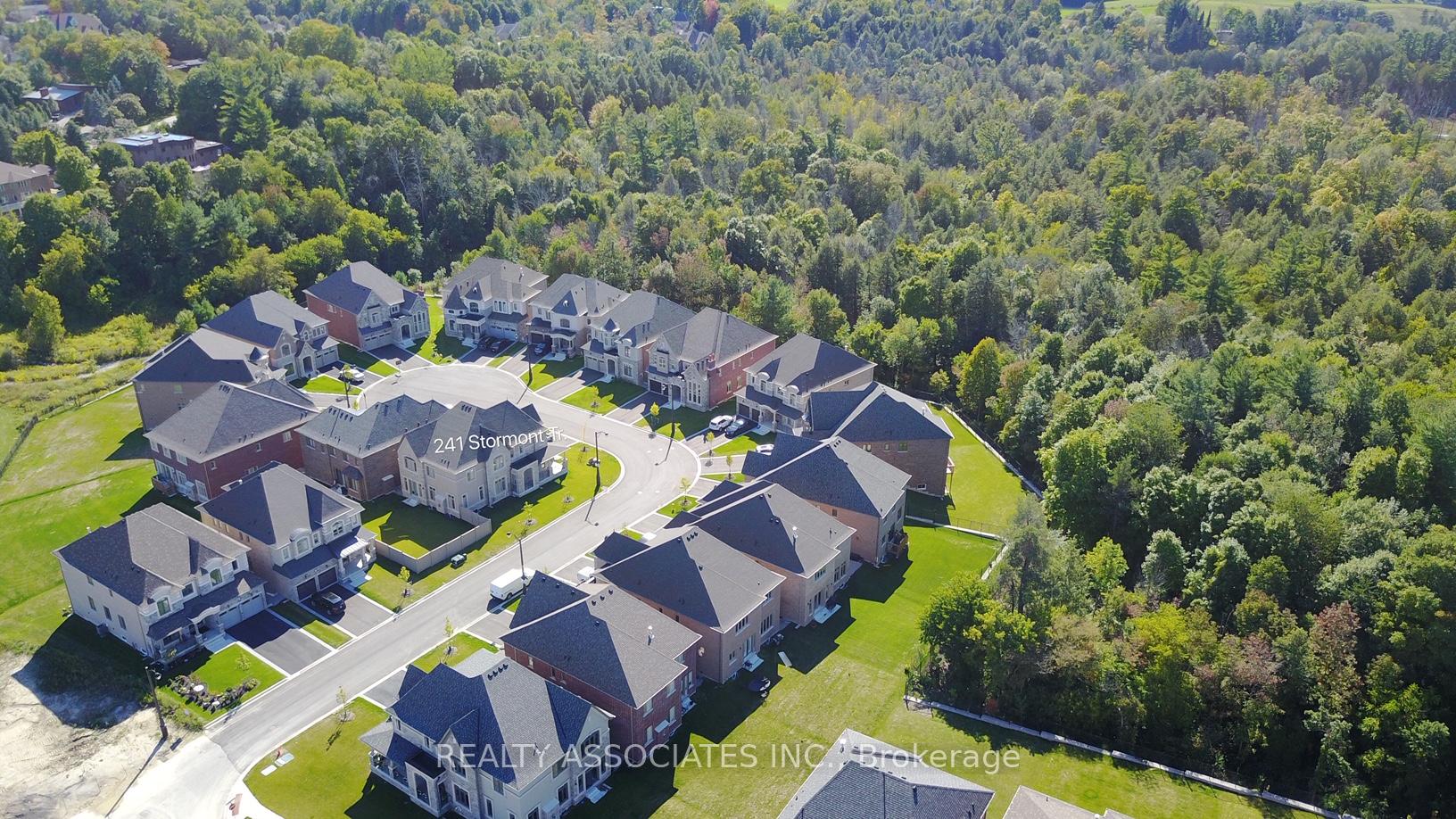 Photo of 241 Stormont Trail