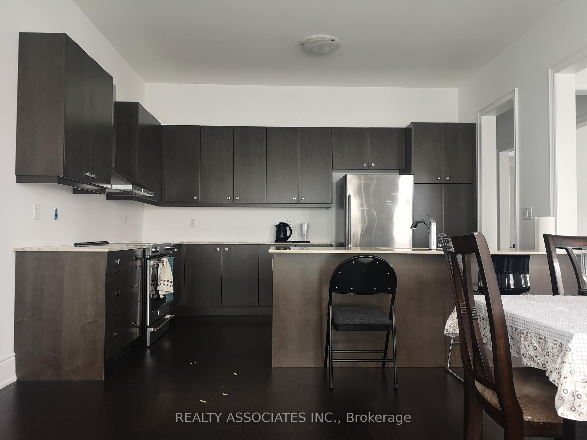 Photo 8 of 241 Stormont Trail, Vaughan, Vellore Village — HOMEH