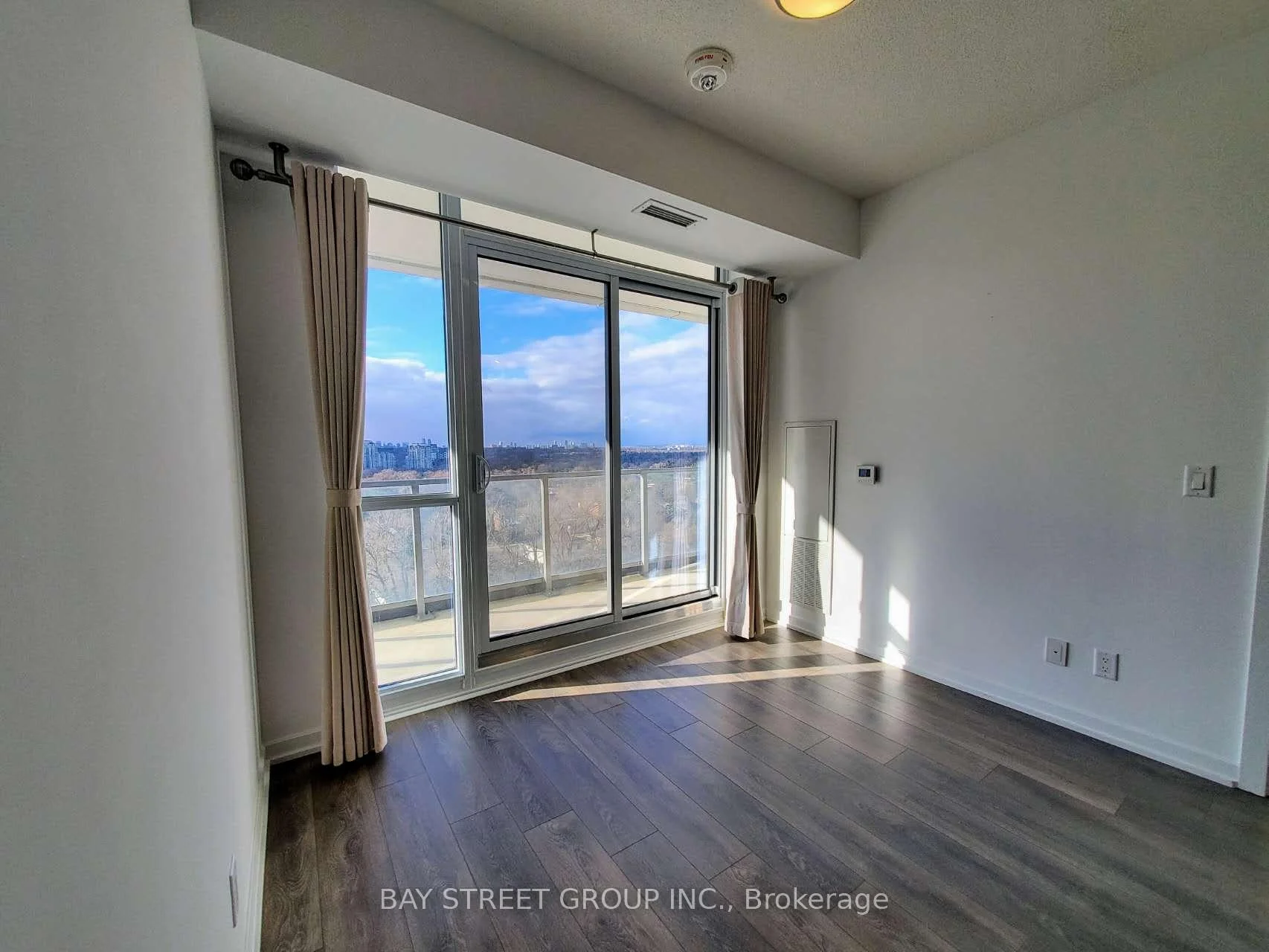 Photo 8 of Unit 515, 36 Forest Manor Road, North York, Henry Farm — HOMEH