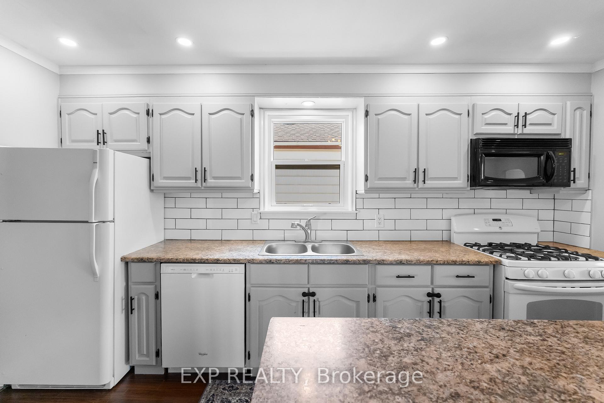 Photo 12 of 14 Mcdonald Avenue, Thorold, Thorold Downtown — HOMEH
