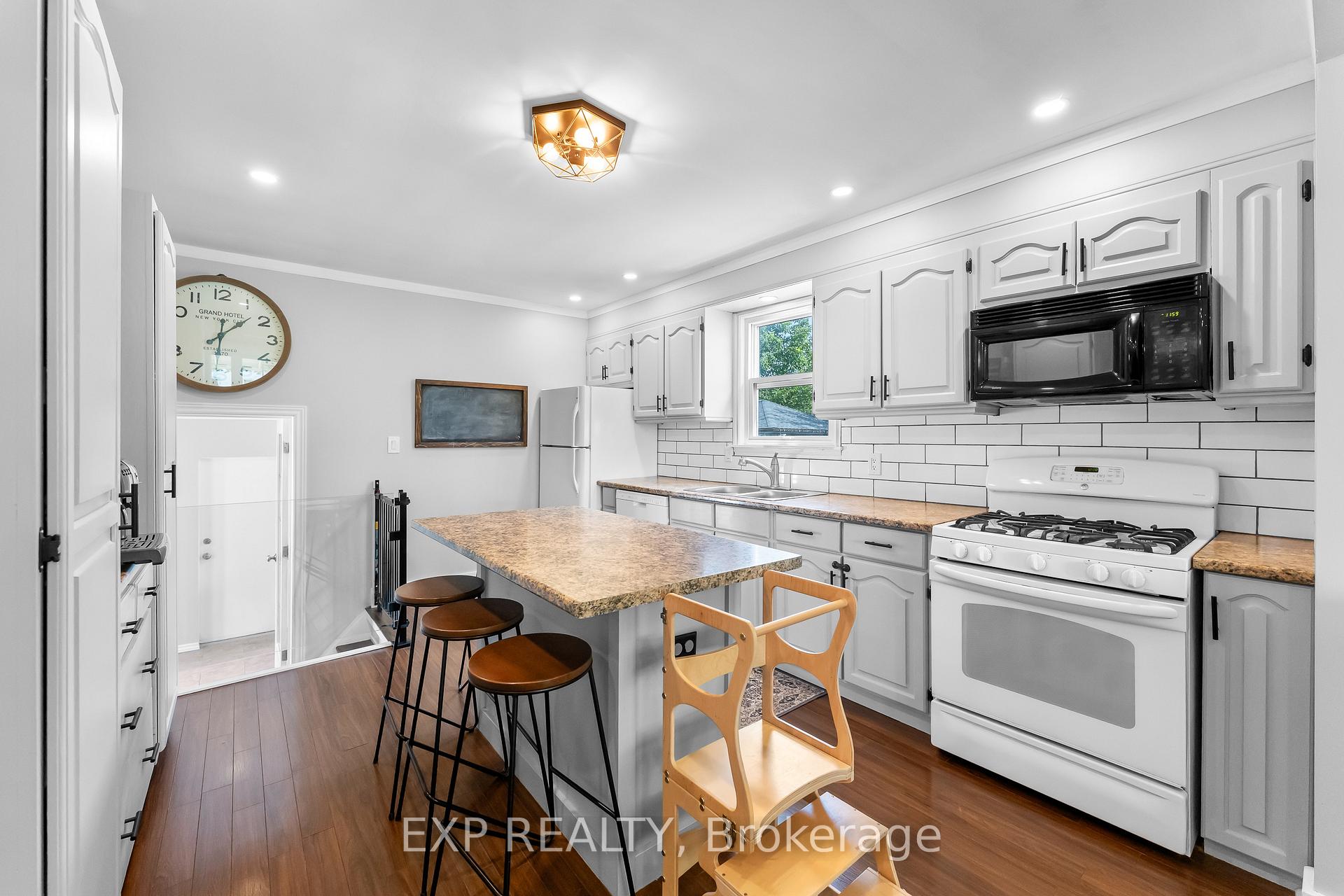 Photo 13 of 14 Mcdonald Avenue, Thorold, Thorold Downtown — HOMEH