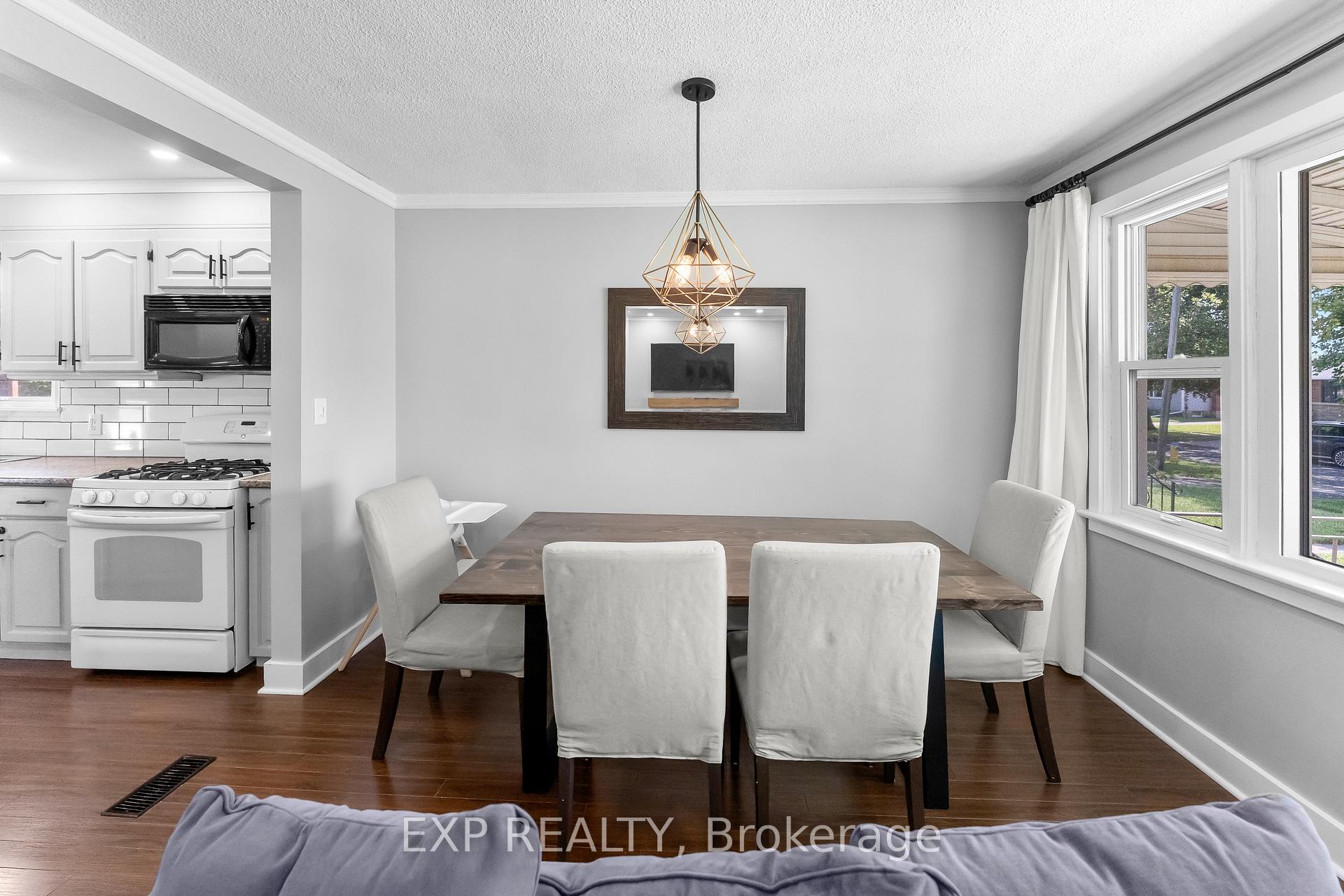 Photo 16 of 14 Mcdonald Avenue, Thorold, Thorold Downtown — HOMEH