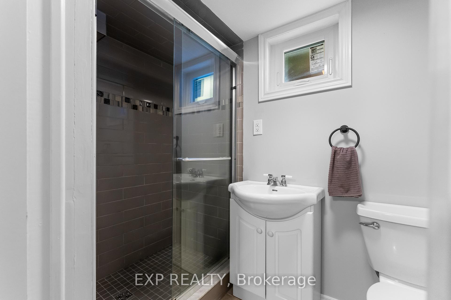 Photo 32 of 14 Mcdonald Avenue, Thorold, Thorold Downtown — HOMEH