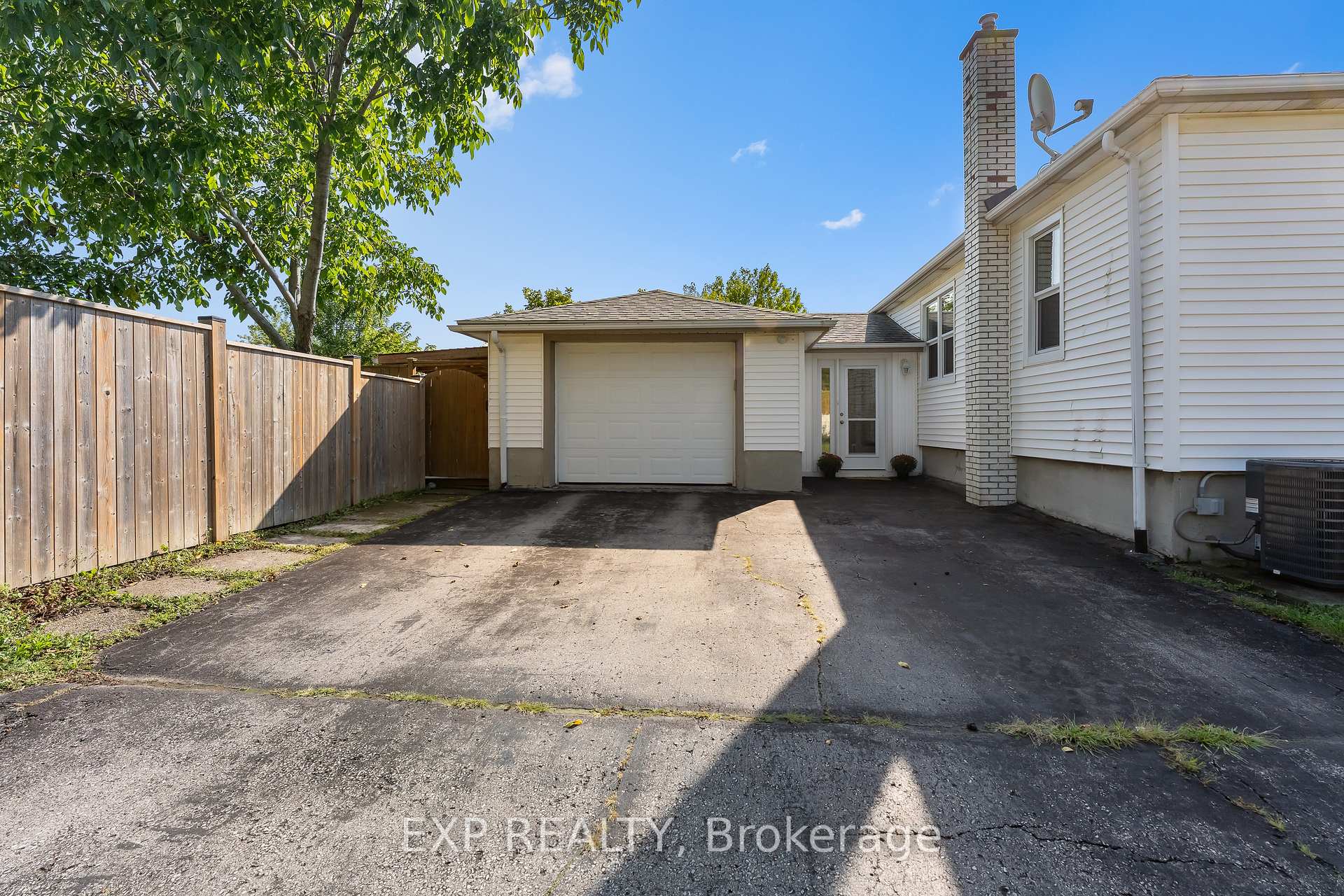 Photo 40 of 14 Mcdonald Avenue, Thorold, Thorold Downtown — HOMEH